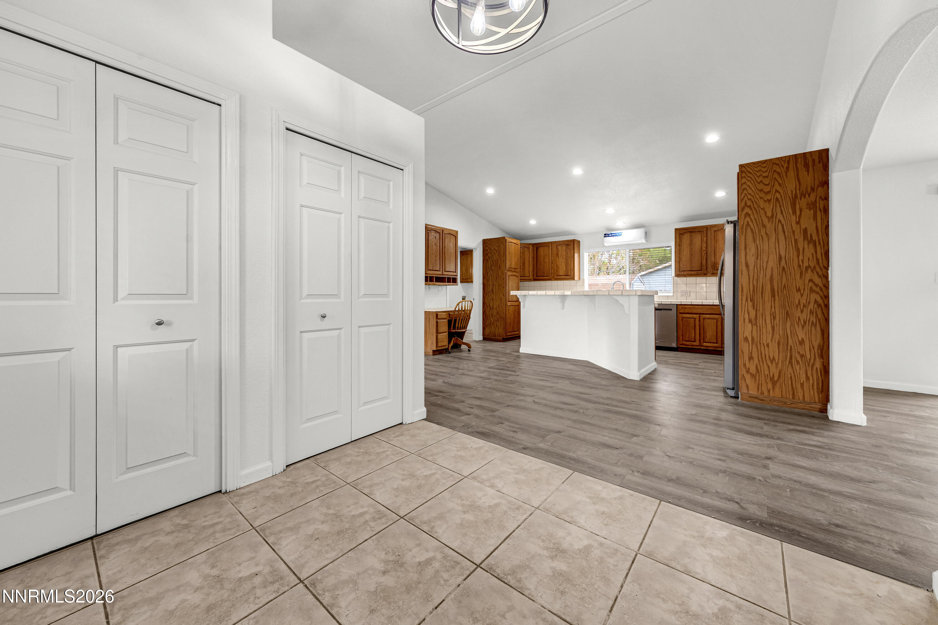 1435 Hunter Lake Drive Property Photo 3
