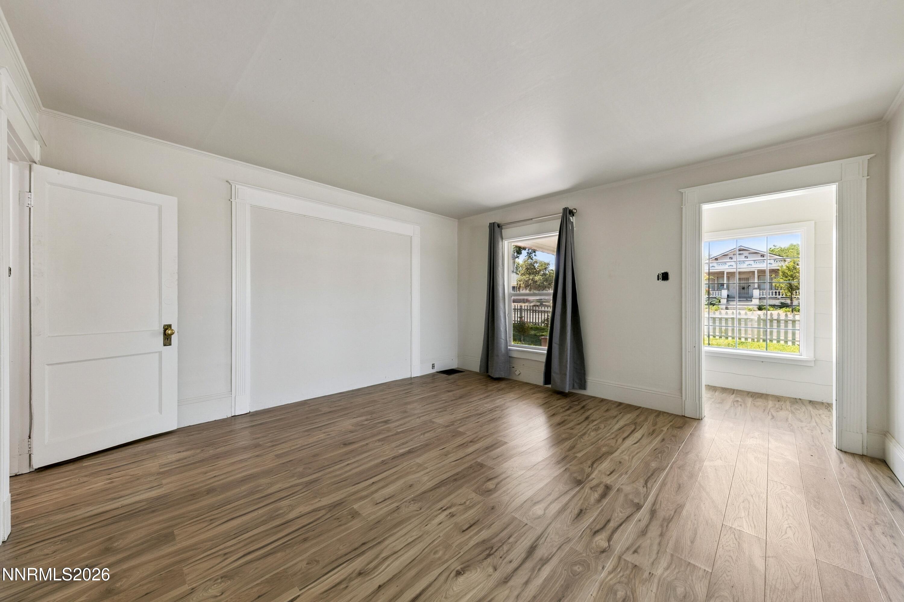 1002 S Arlington Avenue Property Photo 8