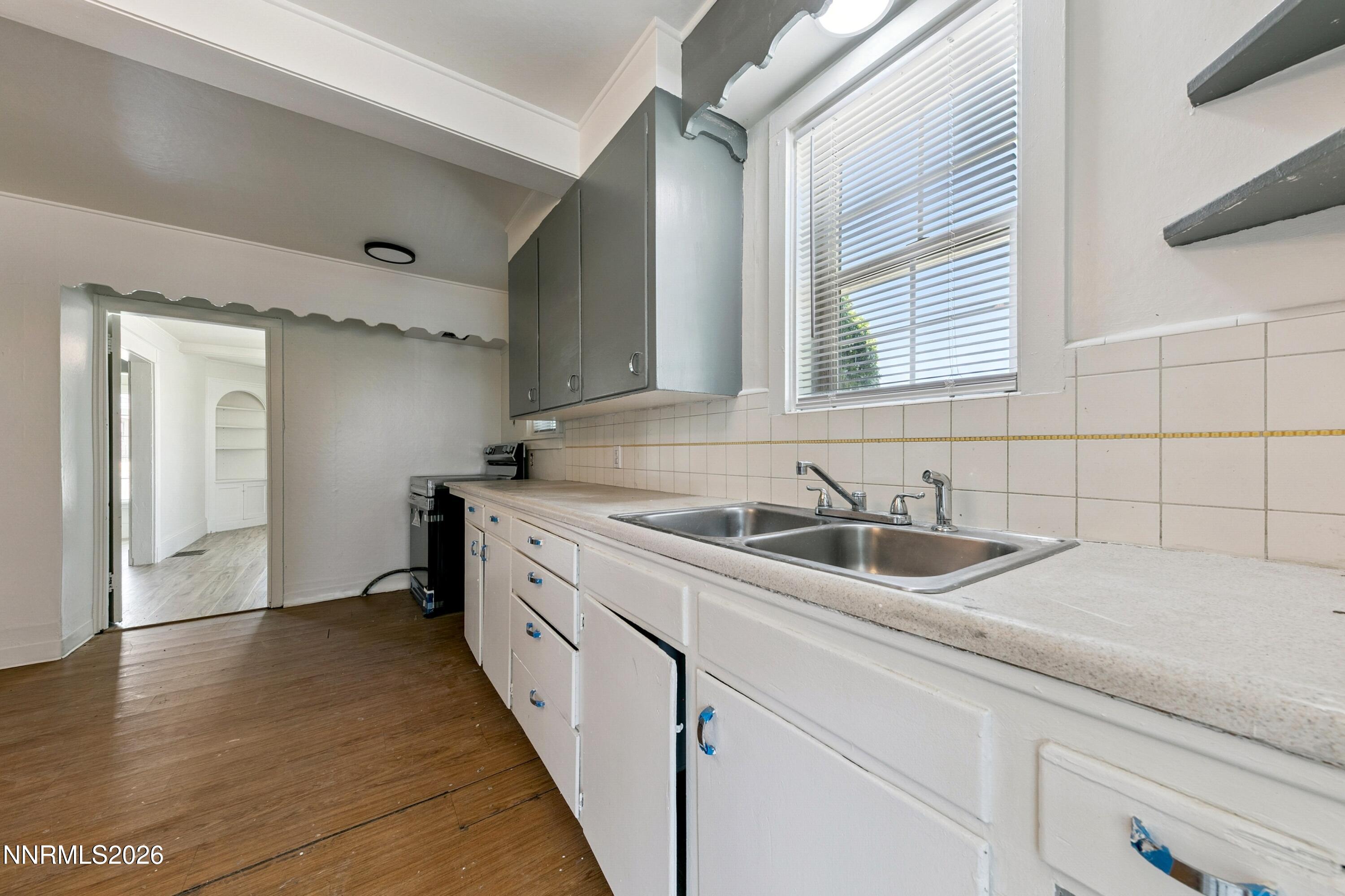 1002 S Arlington Avenue Property Photo 12
