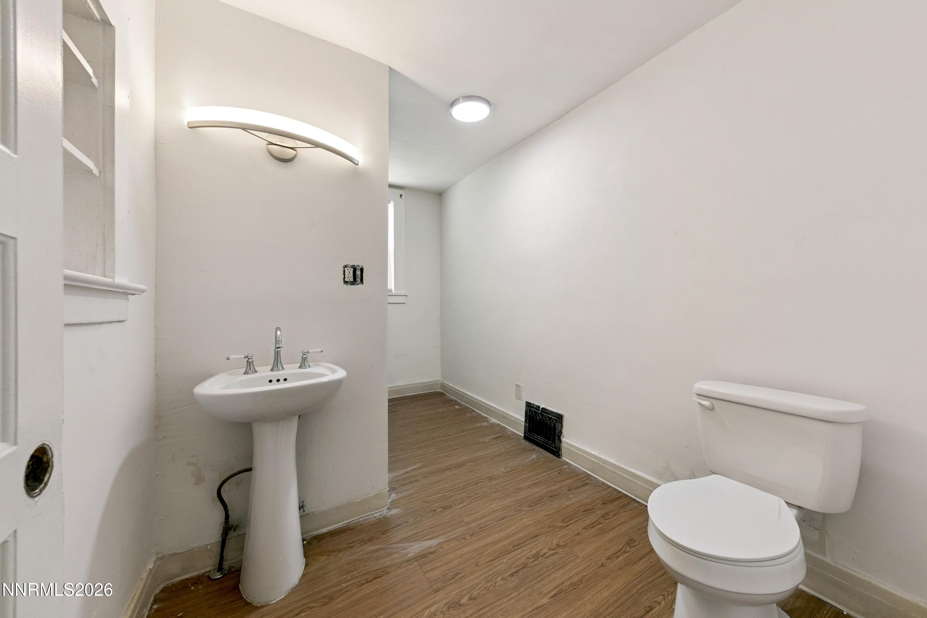 1002 S Arlington Avenue Property Photo 14