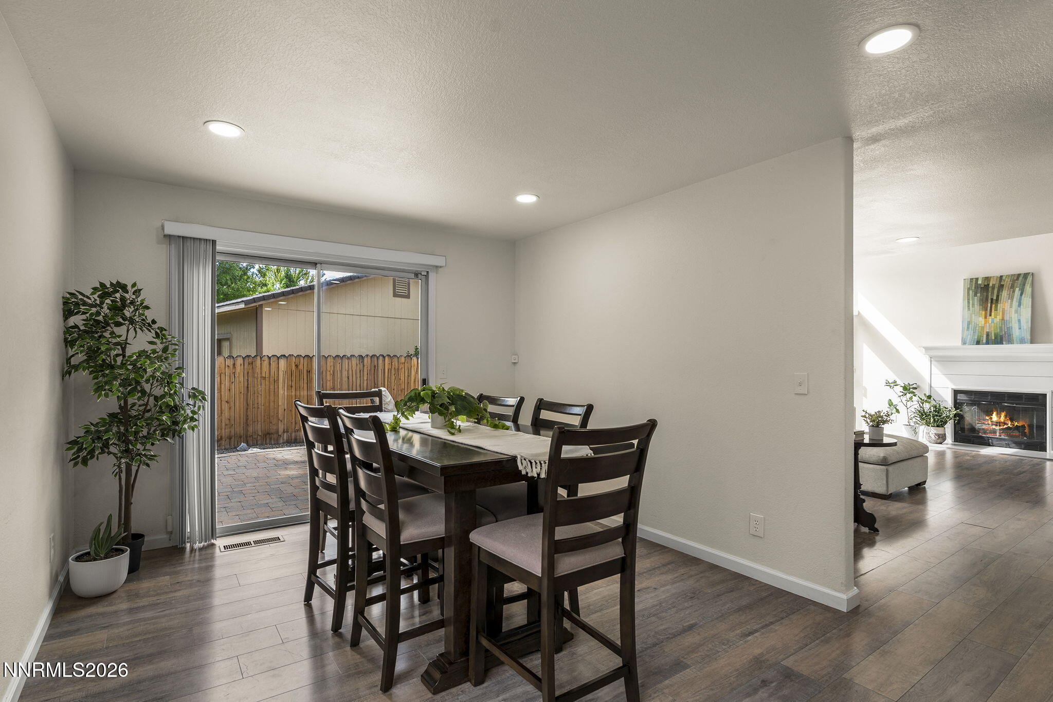 7585 Lighthouse Lane Property Photo 8