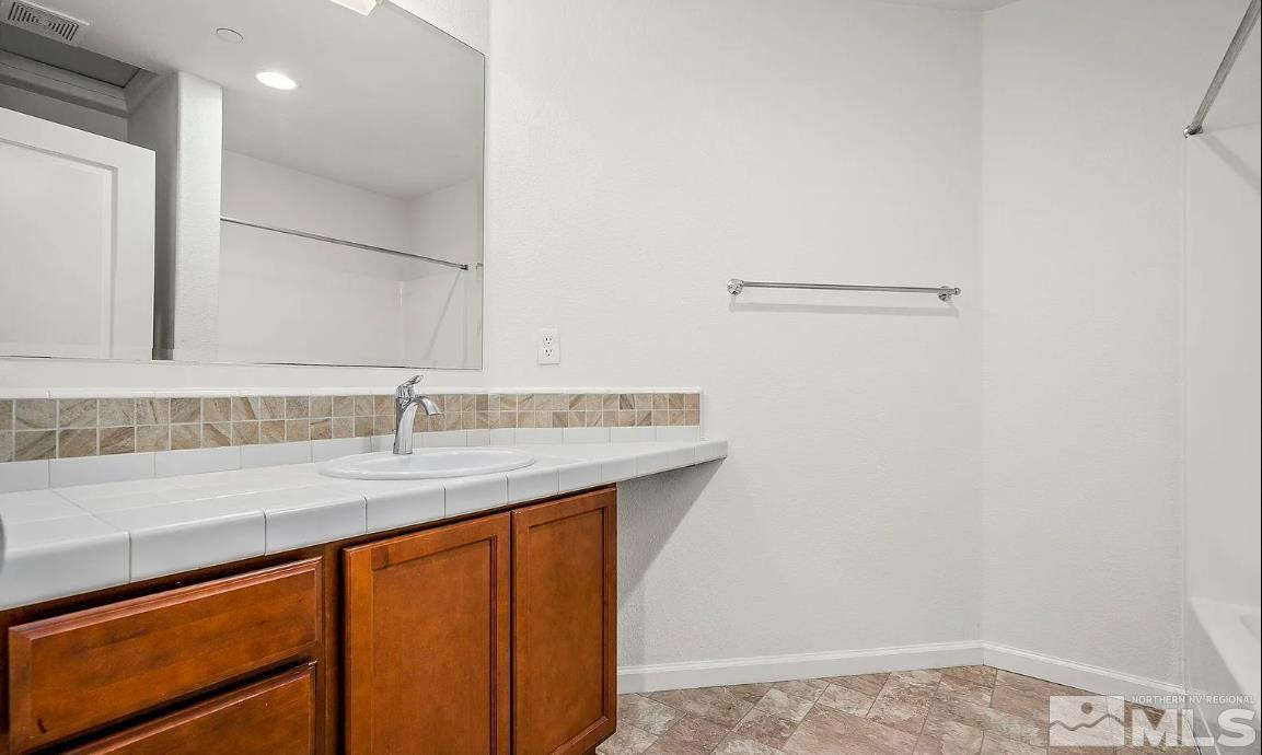 5154 Ironstone Circle Property Photo 14