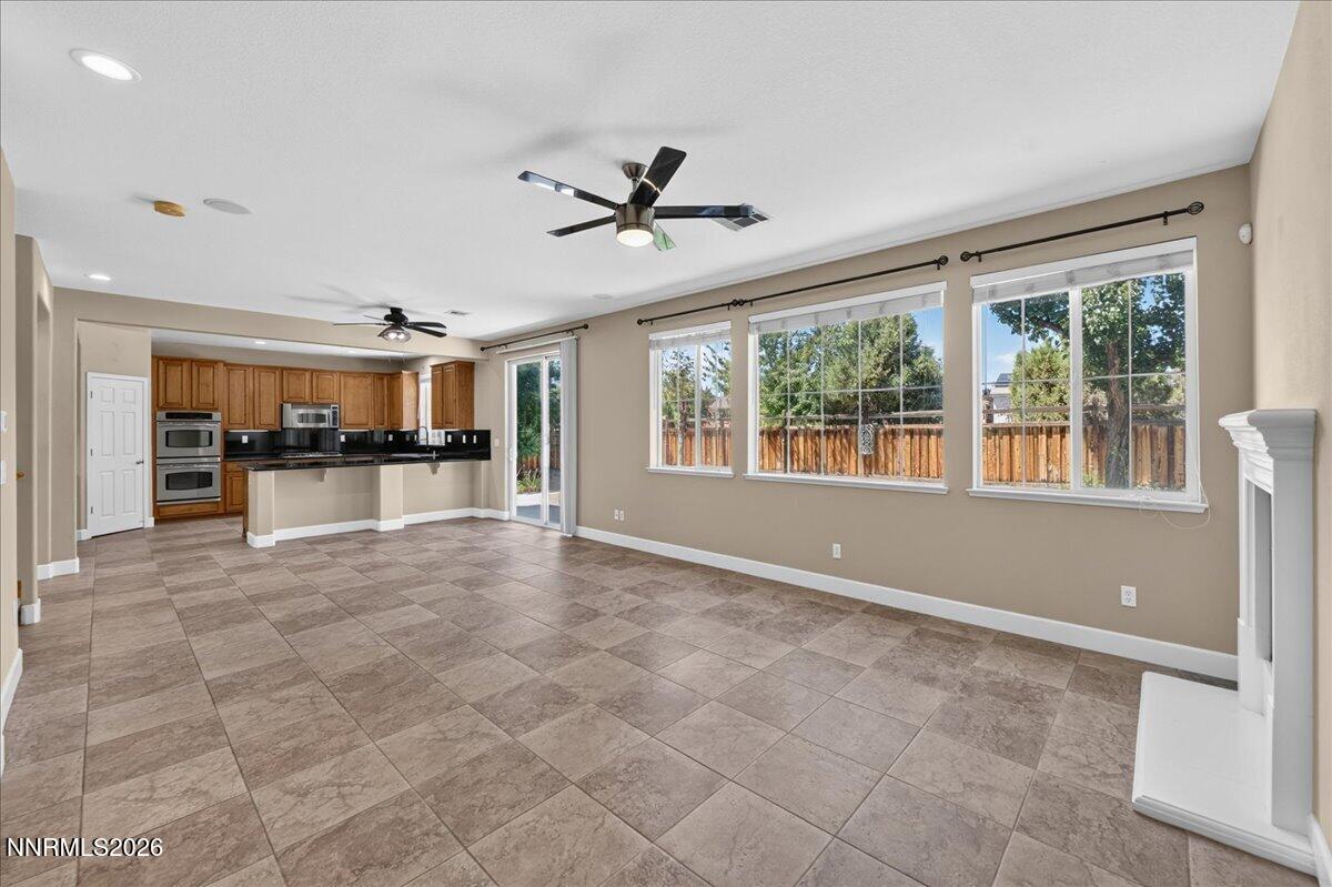 6575 Black Hills Court Property Photo 18