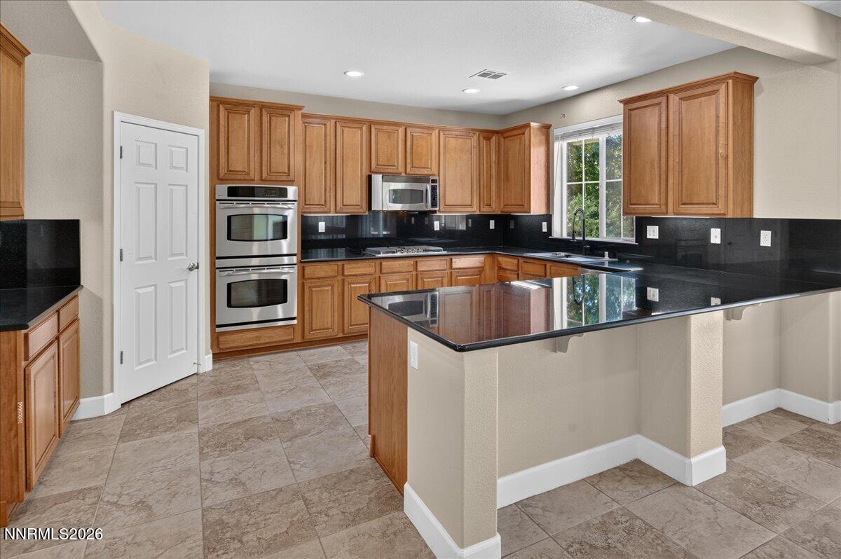 6575 Black Hills Court Property Photo 22