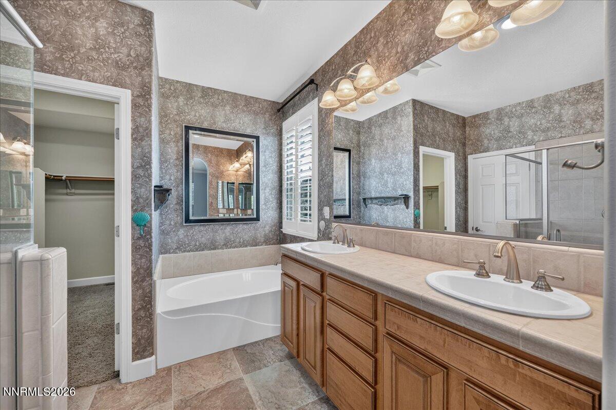 6575 Black Hills Court Property Photo 32