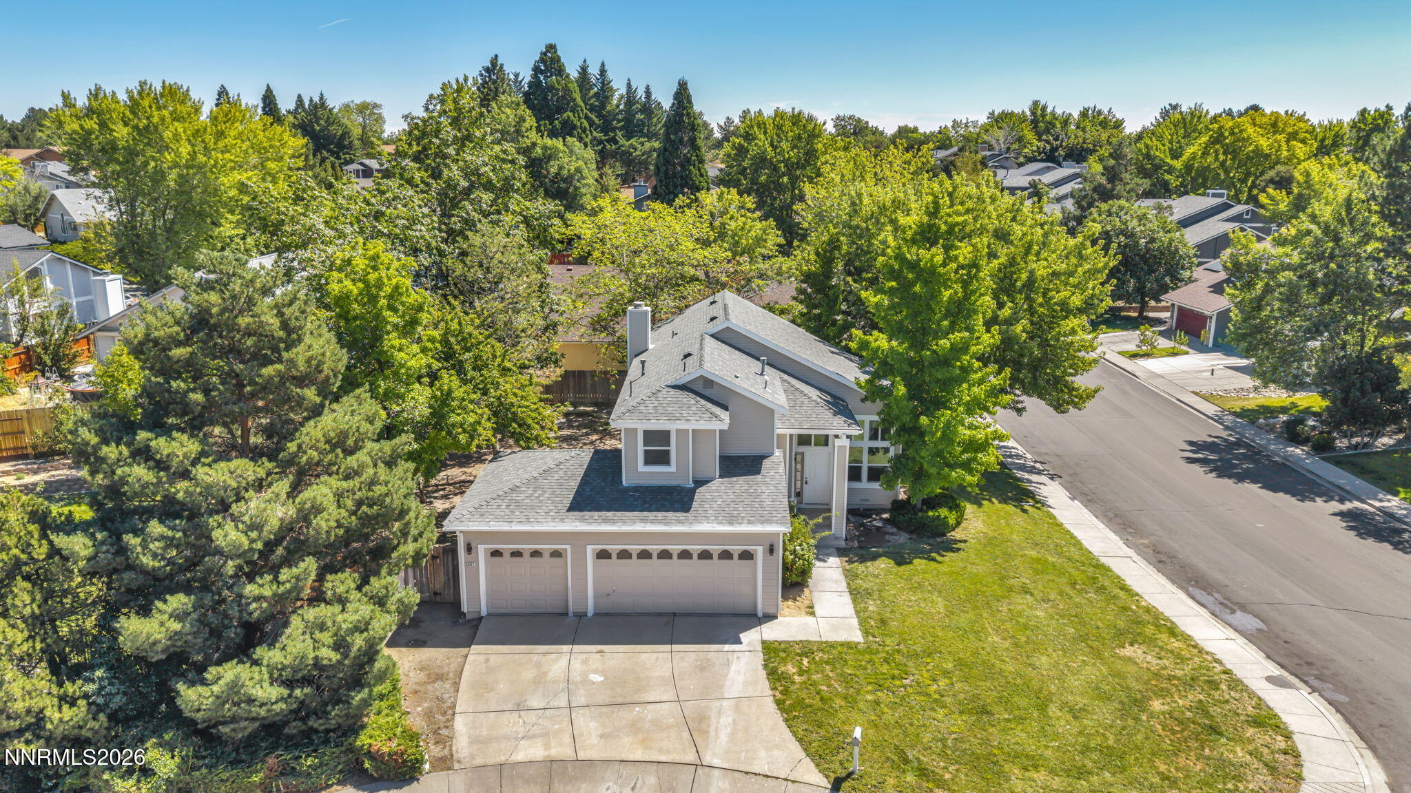 5381 Ladybug Court Property Photo 2
