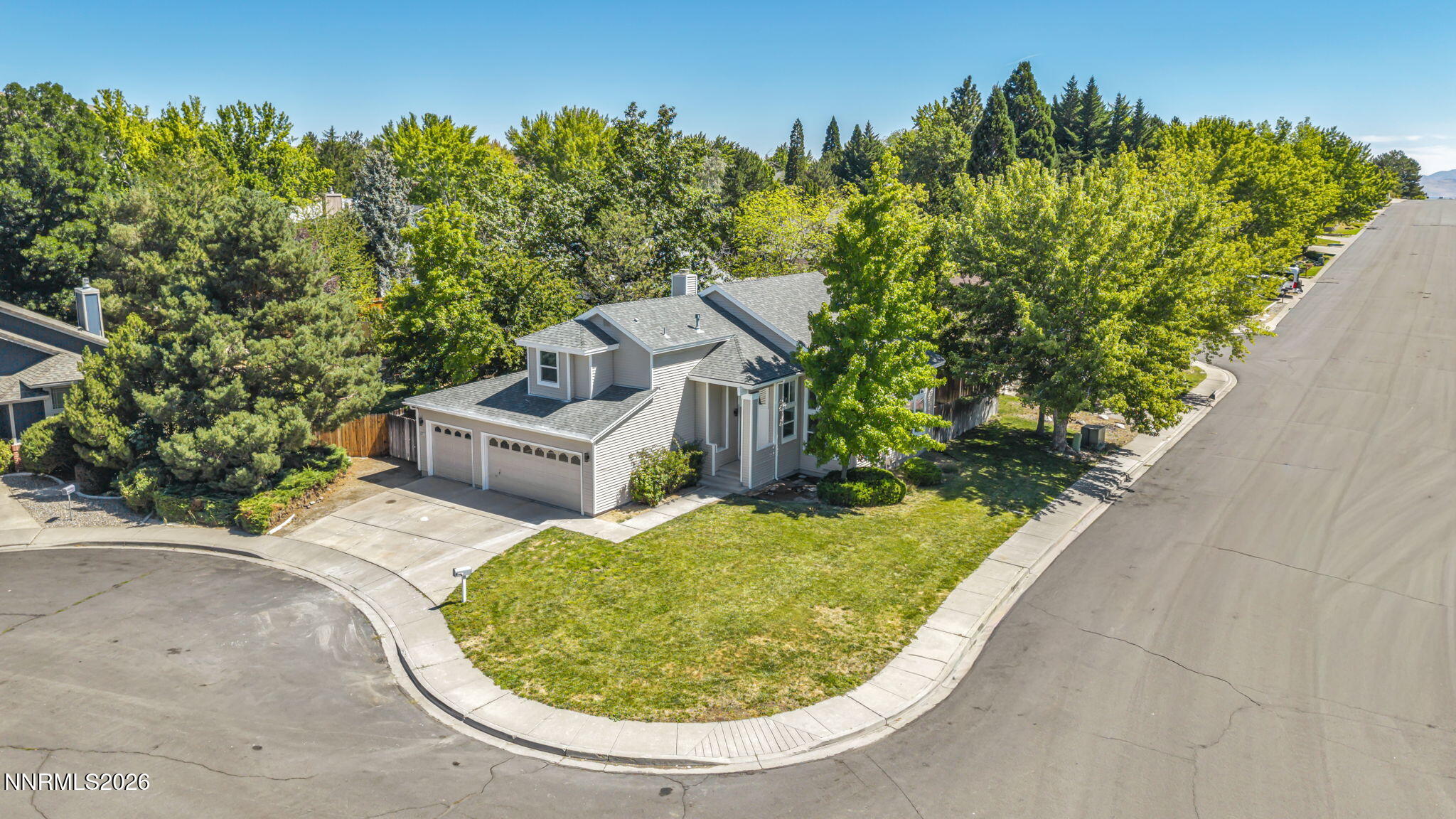 5381 Ladybug Court Property Photo 3