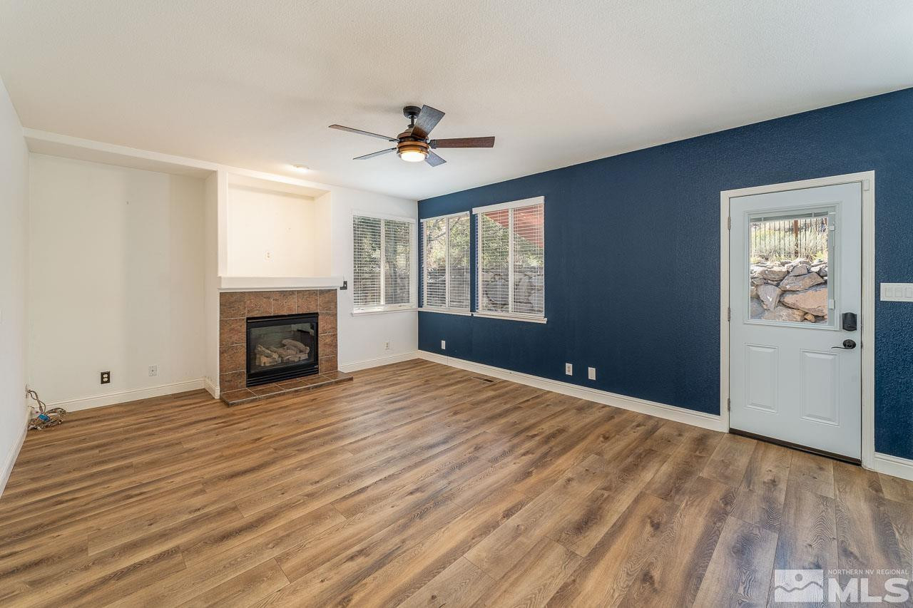 2391 Red Maple Court Property Photo 6