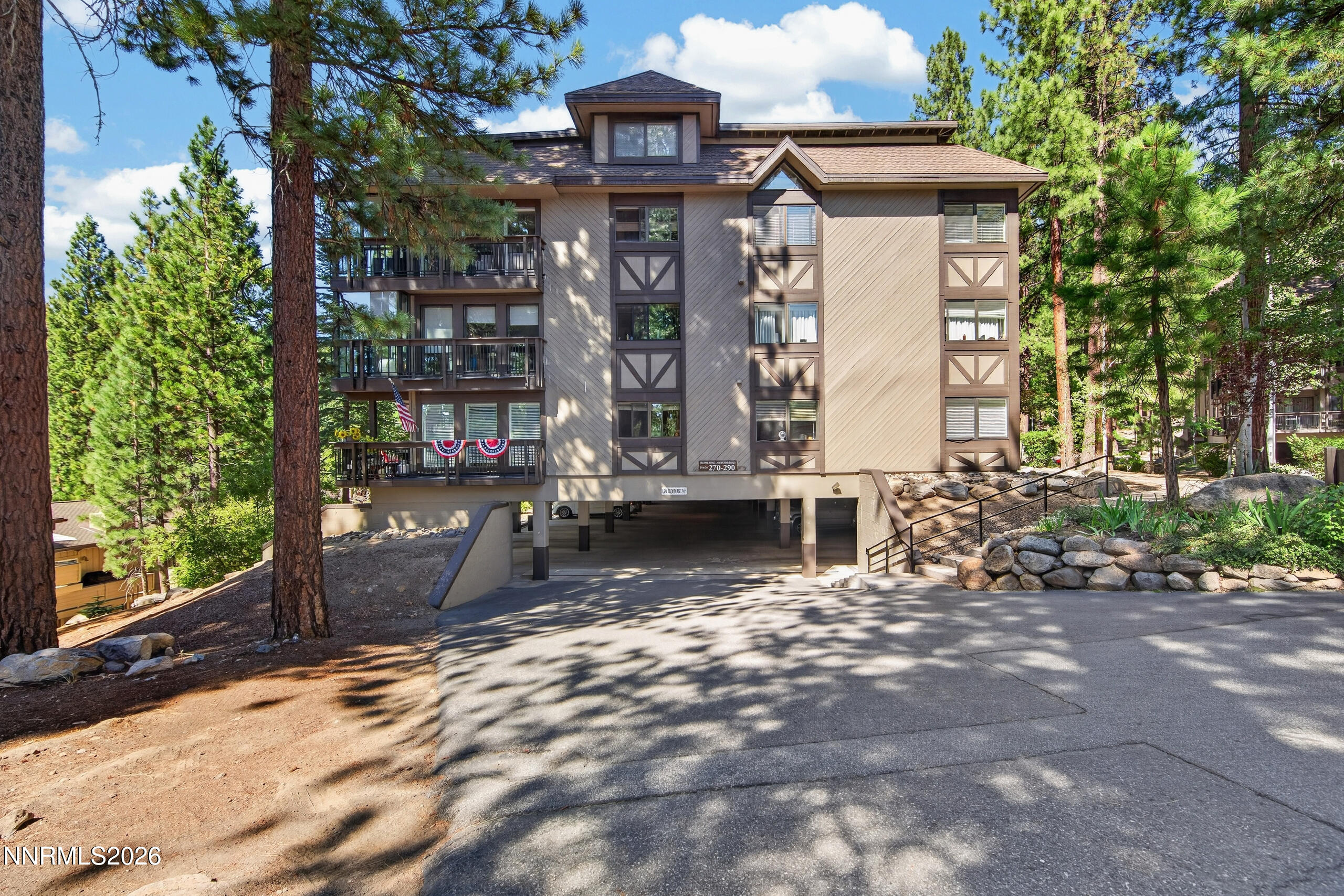 333 Ski Way Unit 289 Property Photo 2