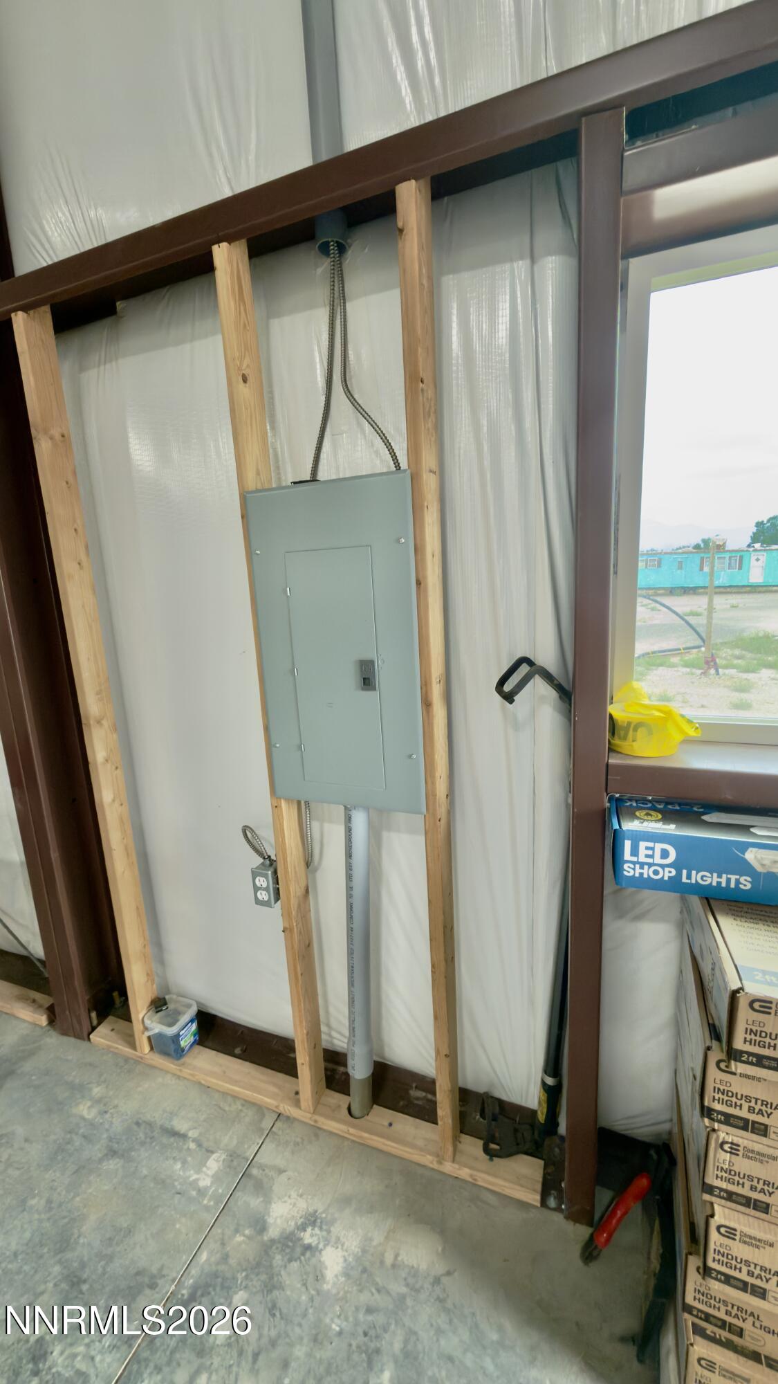552 3rd Street Property Photo 5