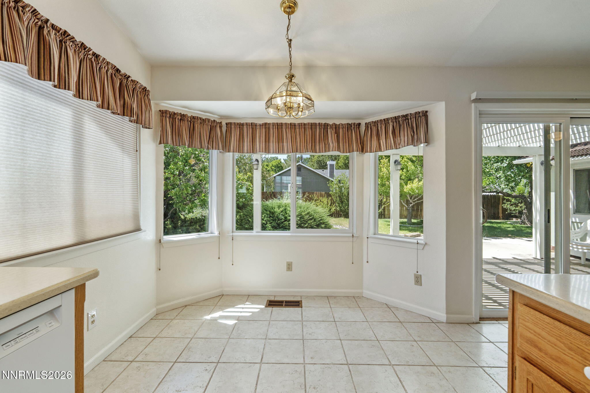865 Longleaf Place Property Photo 7