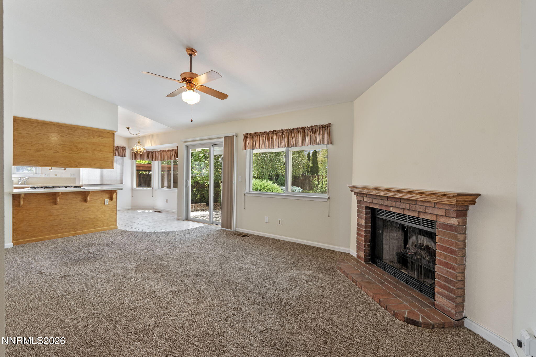 865 Longleaf Place Property Photo 9