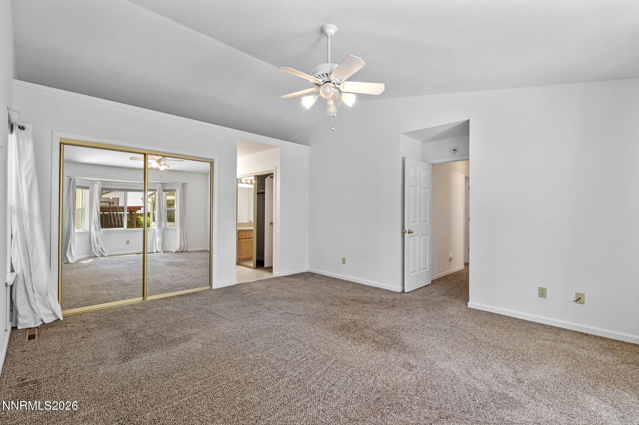 865 Longleaf Place Property Photo 12