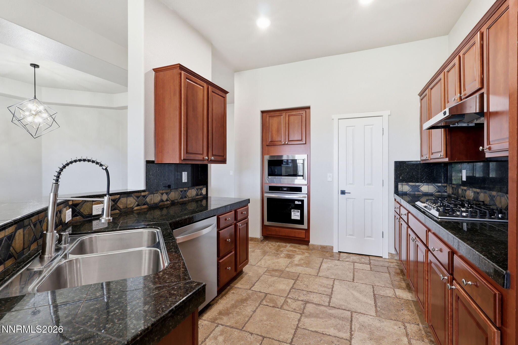 1101 Turnberry Drive Property Photo 10