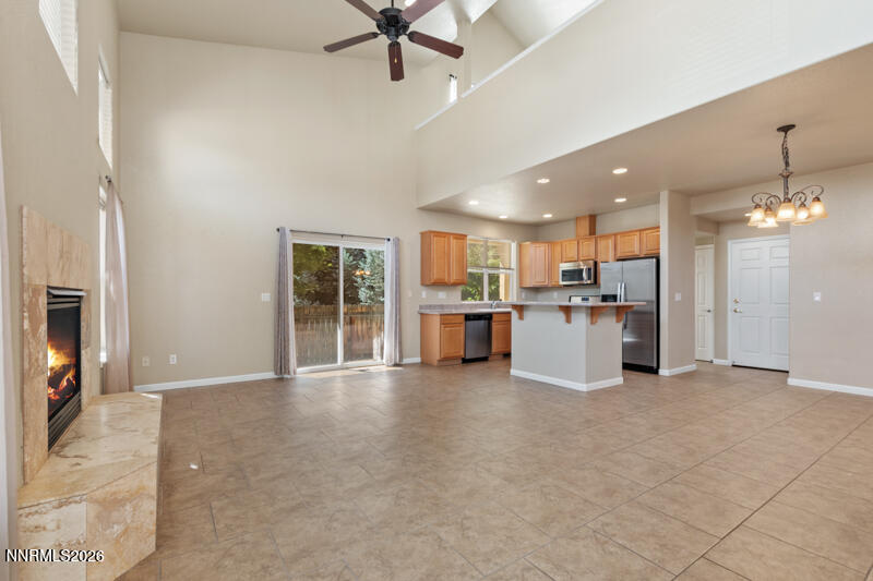 1042 Peach Blossom Way Property Photo 6