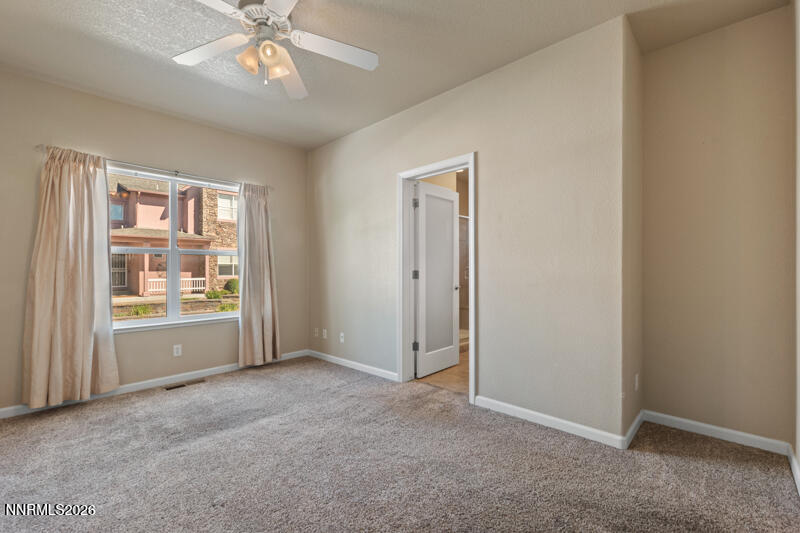 1042 Peach Blossom Way Property Photo 16