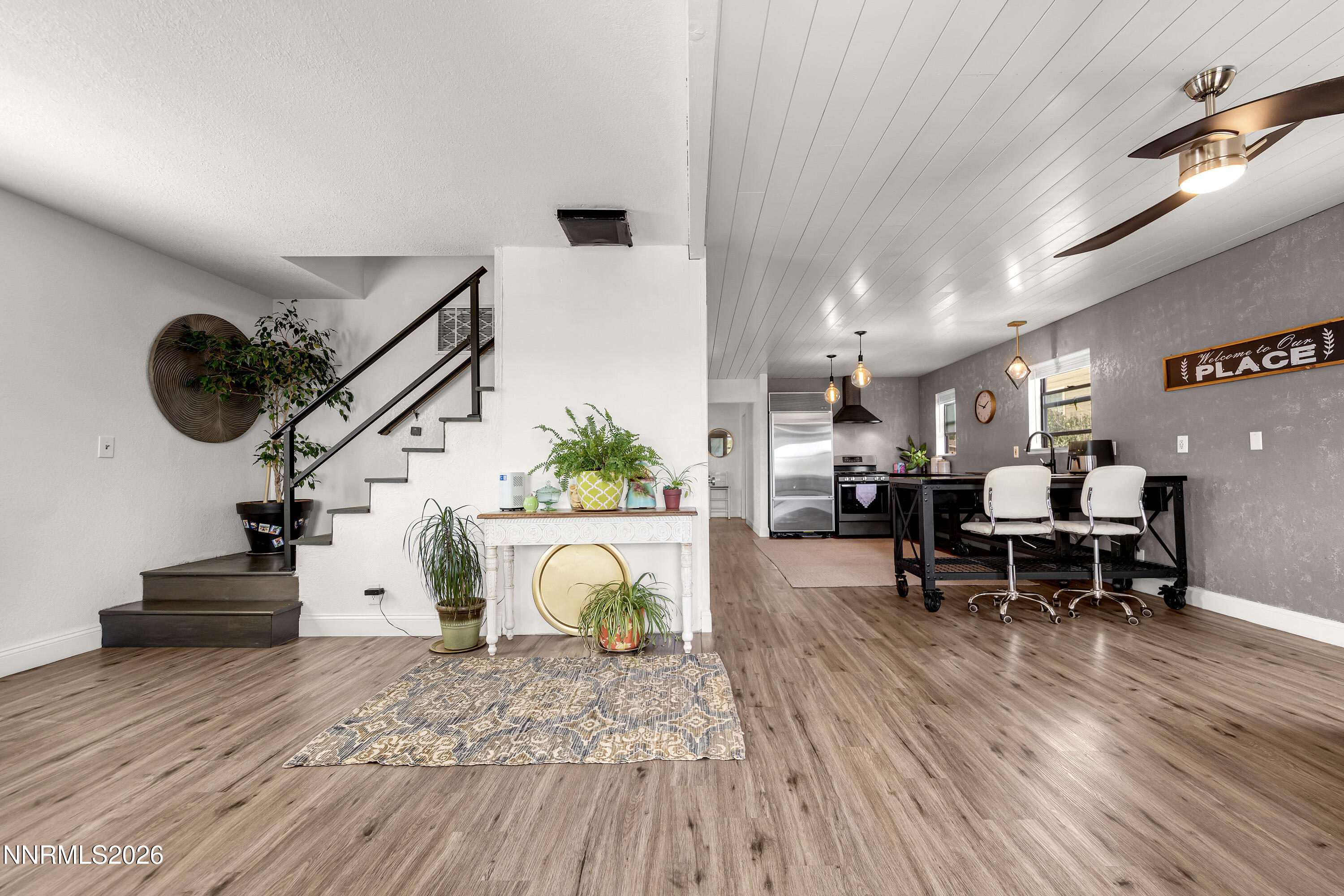 110 S R Street Property Photo 4