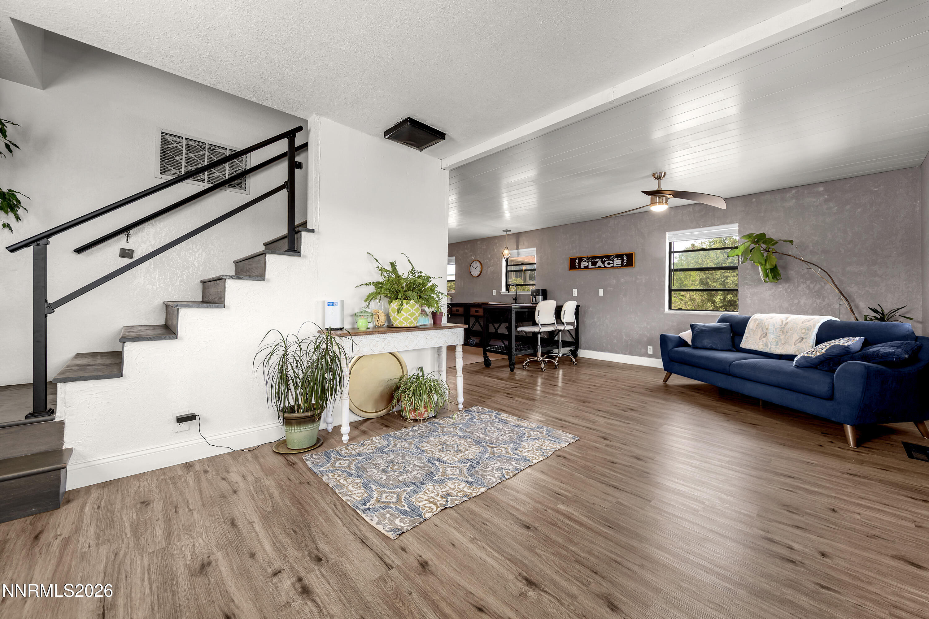 110 S R Street Property Photo 5