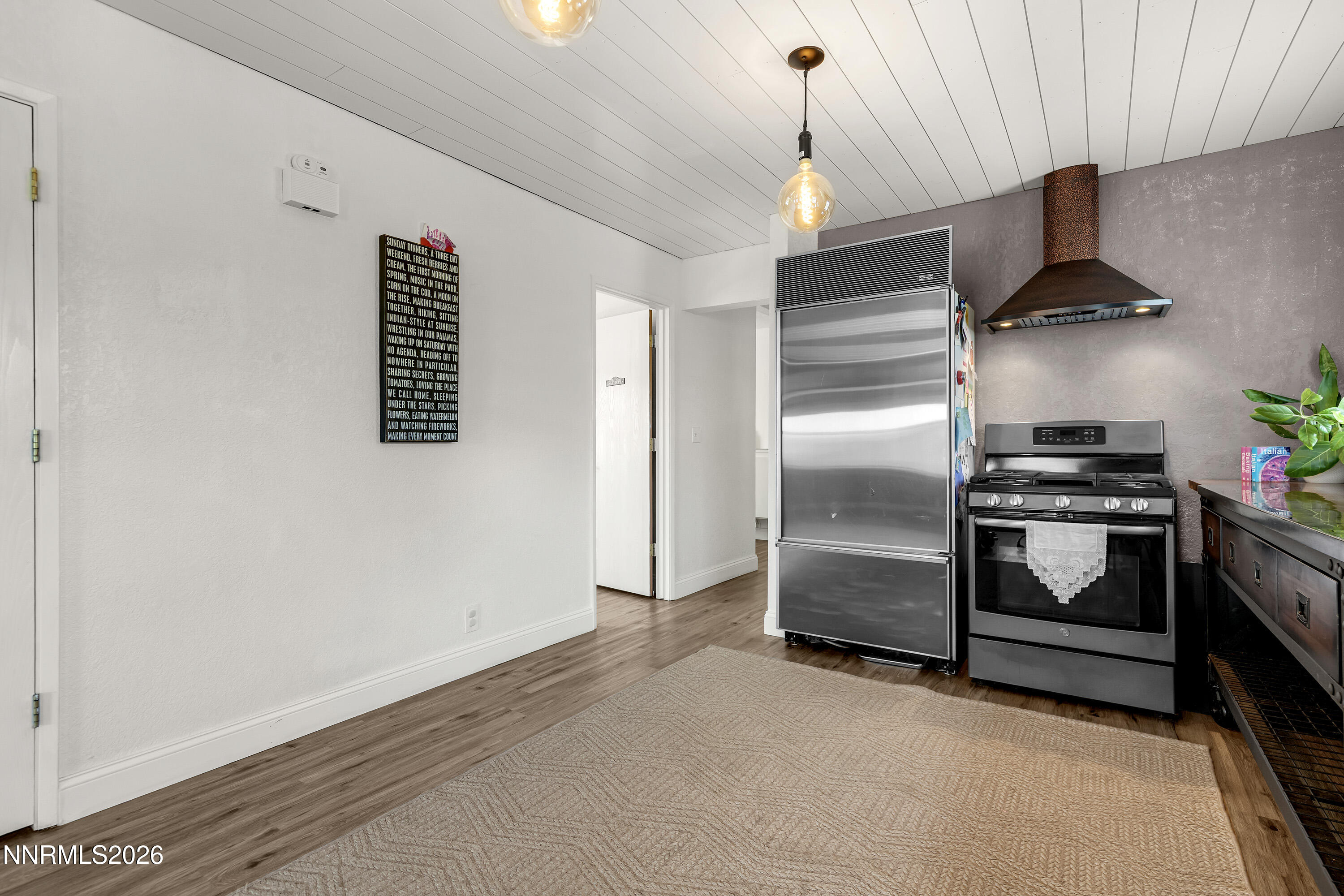 110 S R Street Property Photo 12