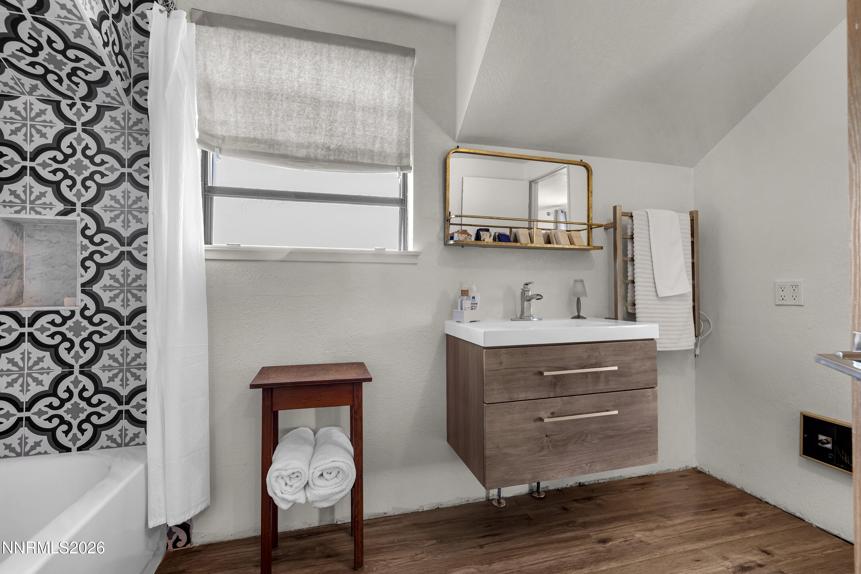 110 S R Street Property Photo 34