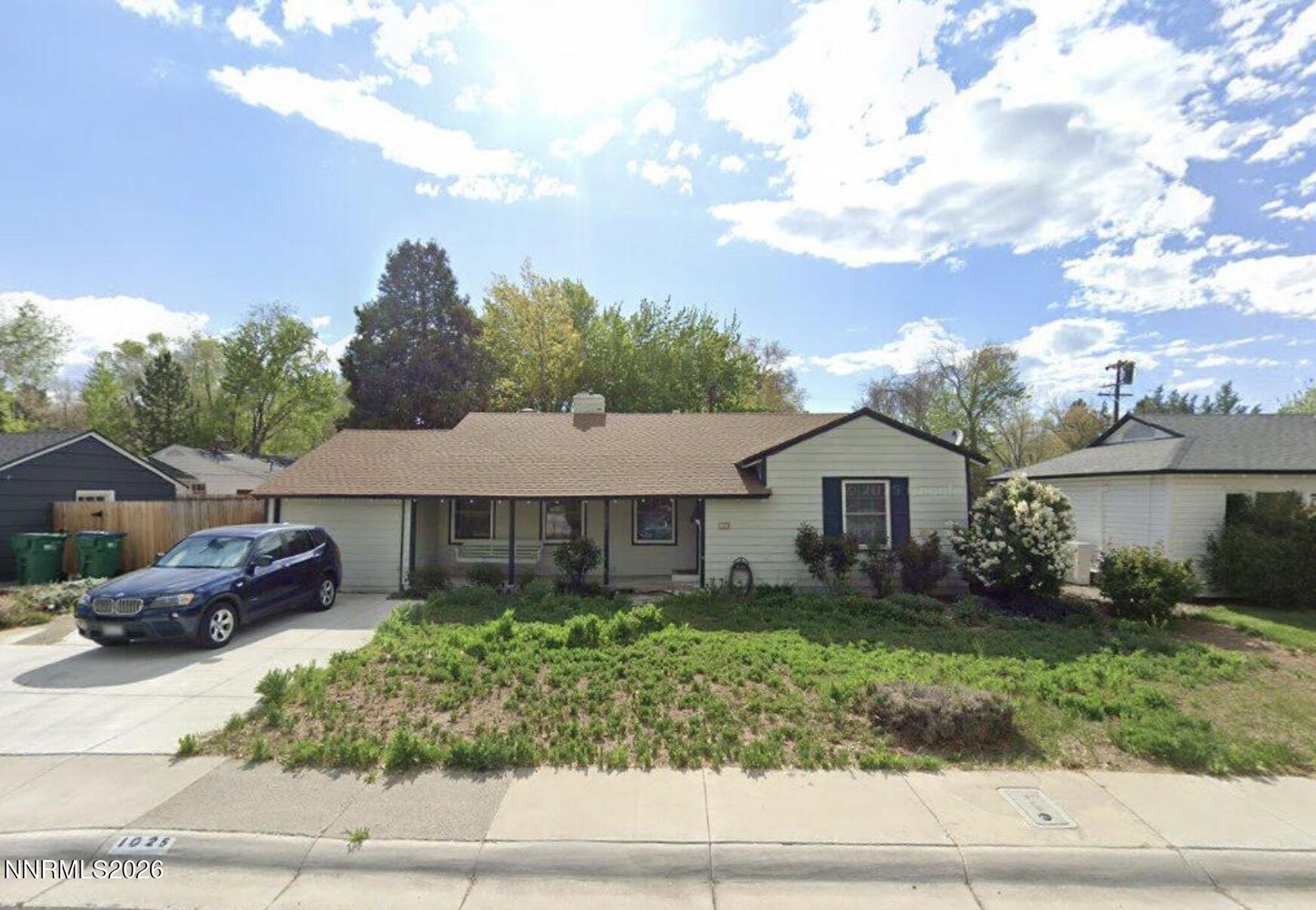 1025 Primrose Street Property Photo 5