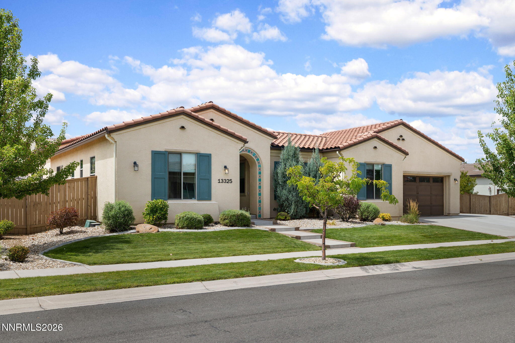 13325 Crest Valley Drive Property Photo 2