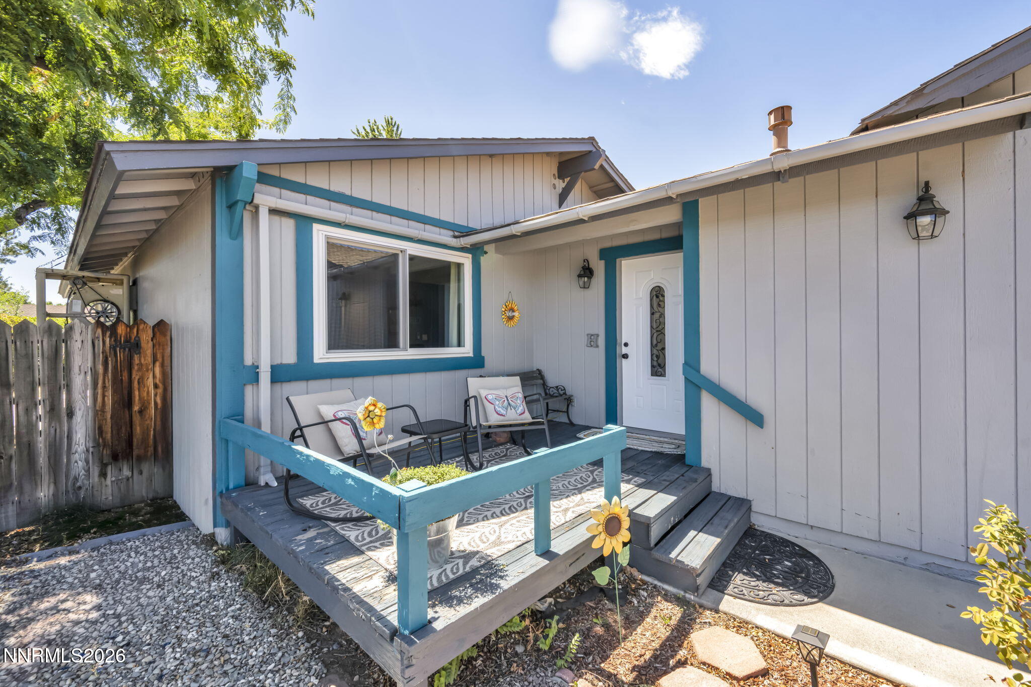 345 E Gault Way Property Photo 3