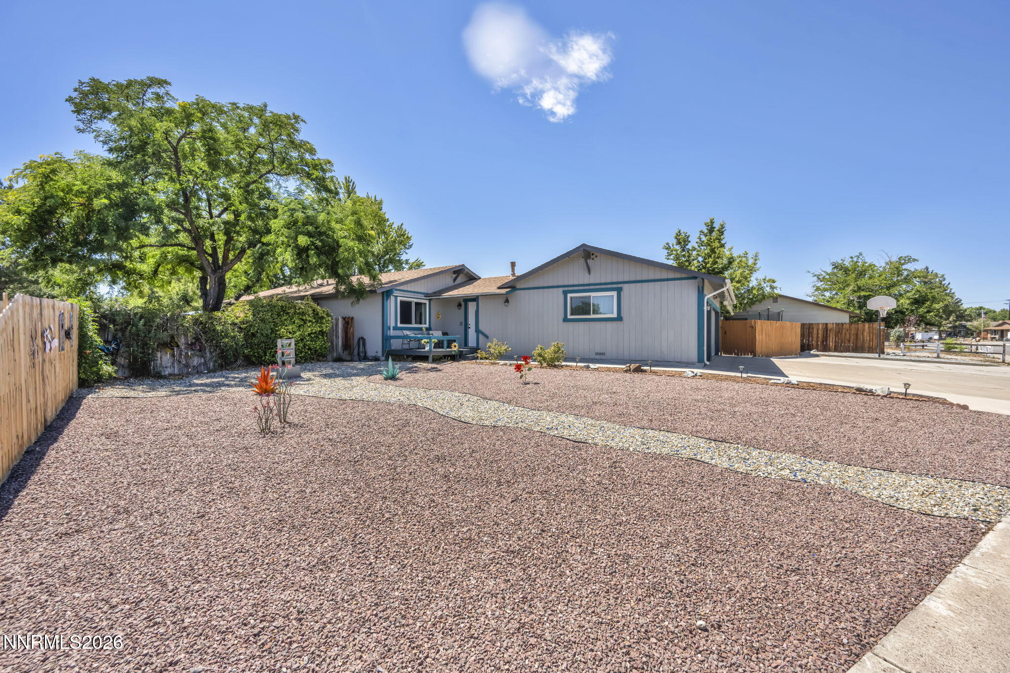 345 E Gault Way Property Photo 8