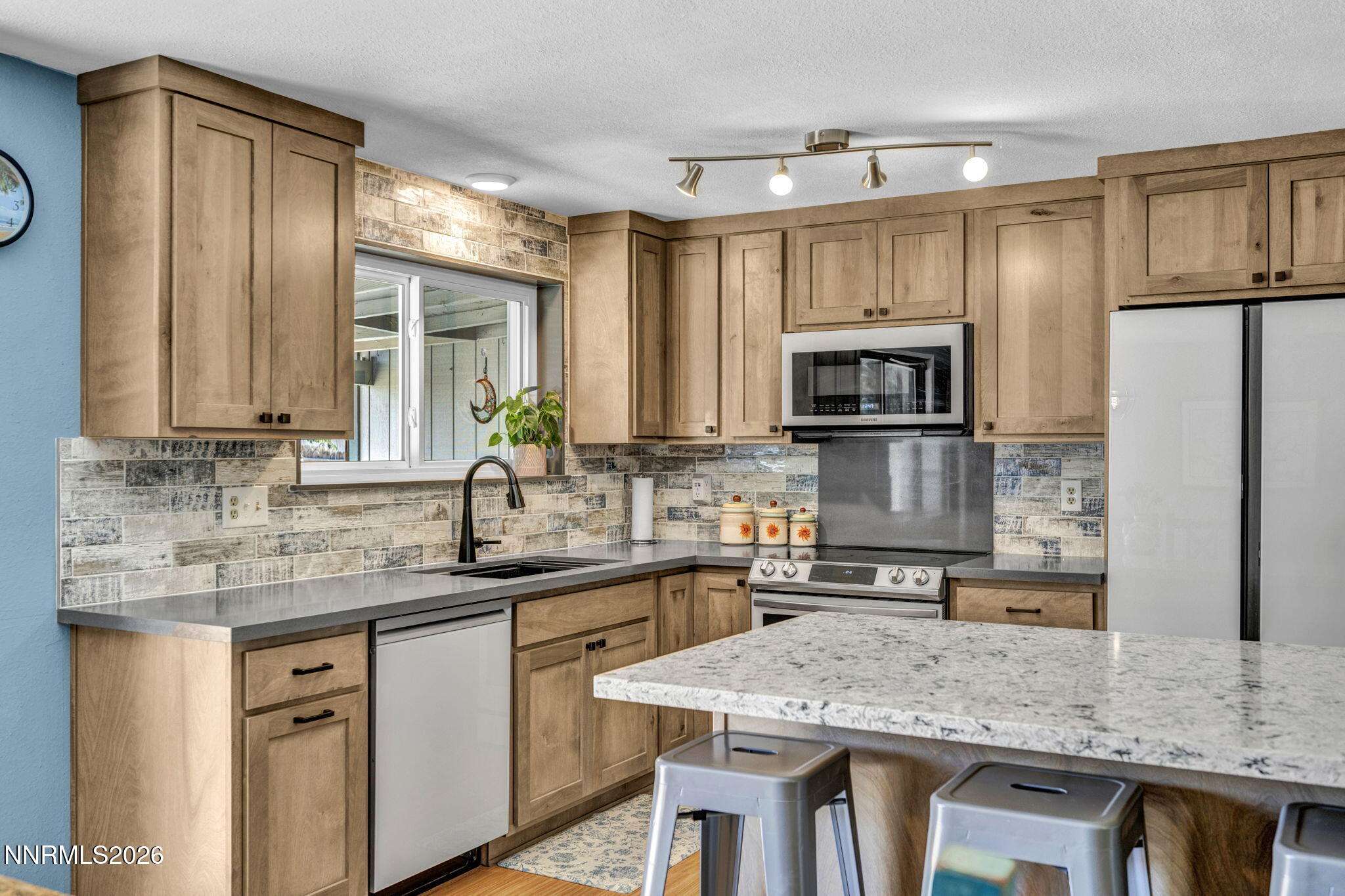 345 E Gault Way Property Photo 36