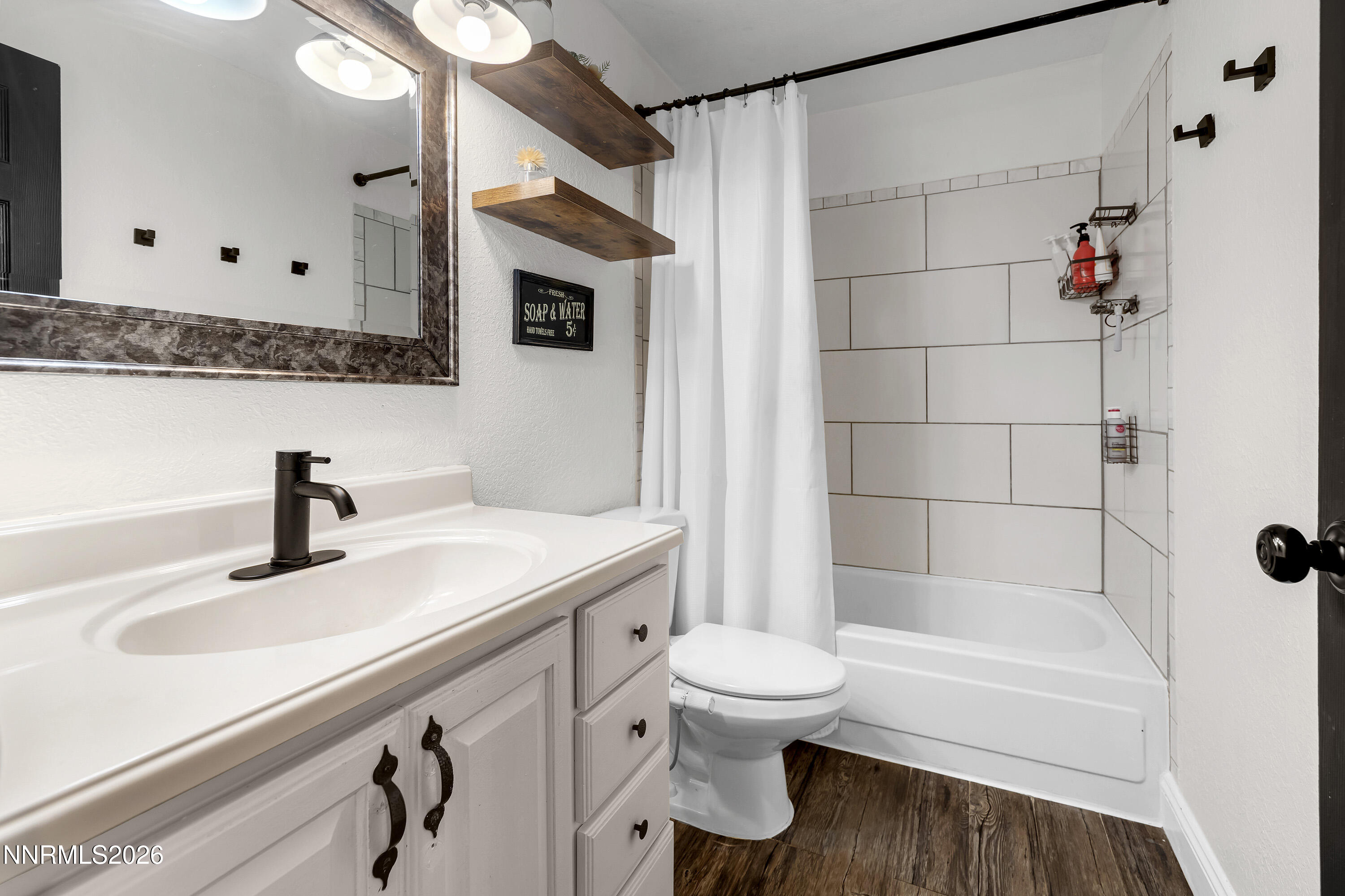 150 E Sky Ranch Boulevard Property Photo 32