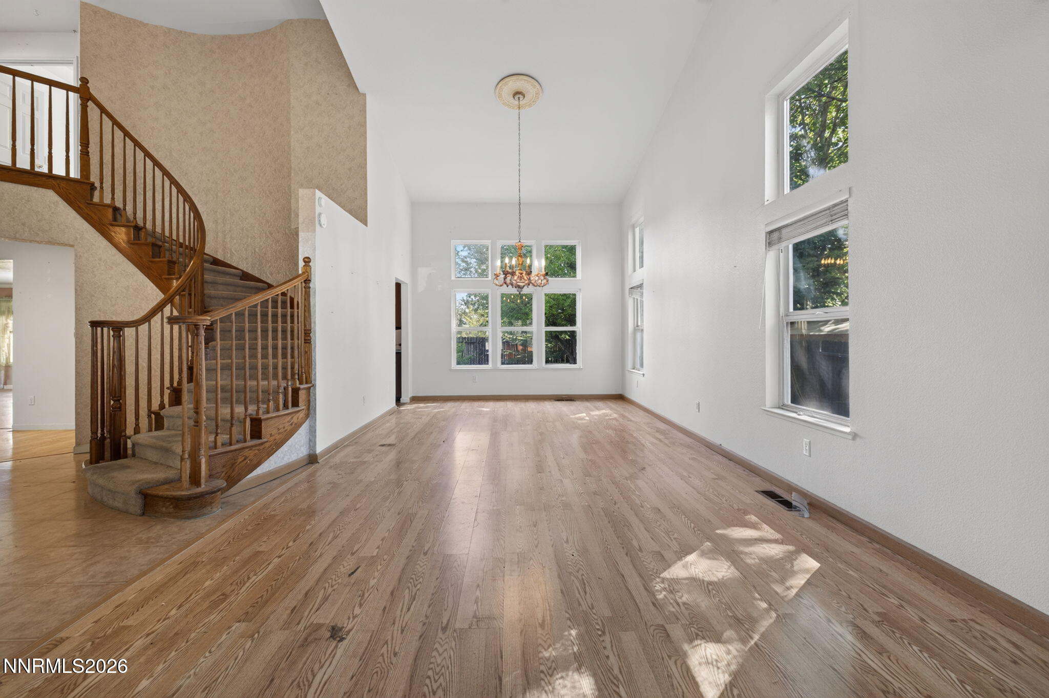 2526 Libero Drive Property Photo 8