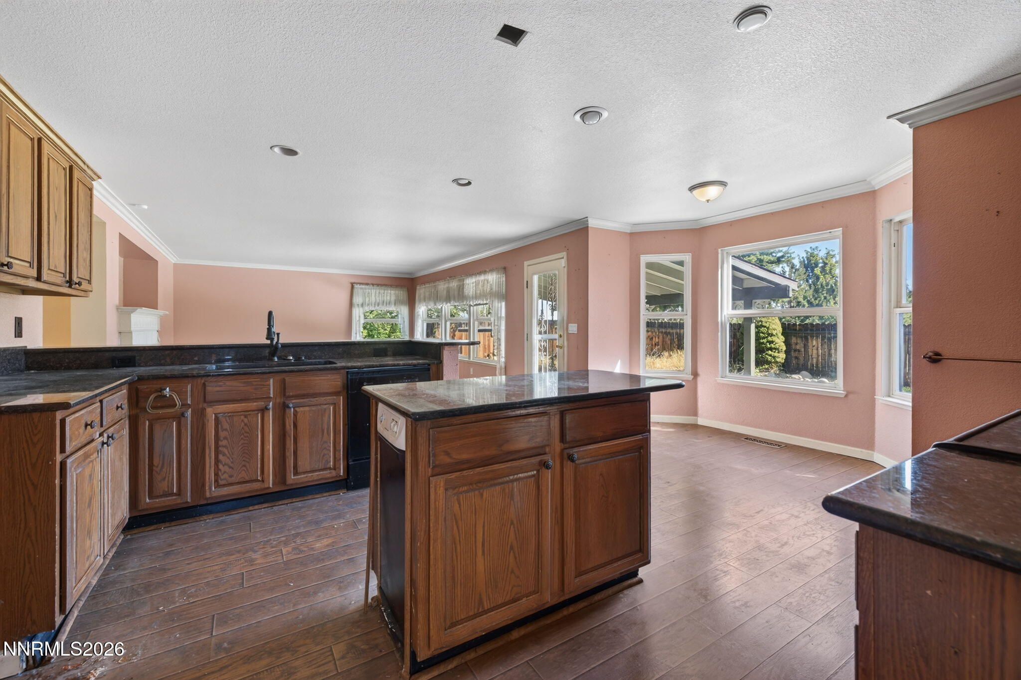 2526 Libero Drive Property Photo 10