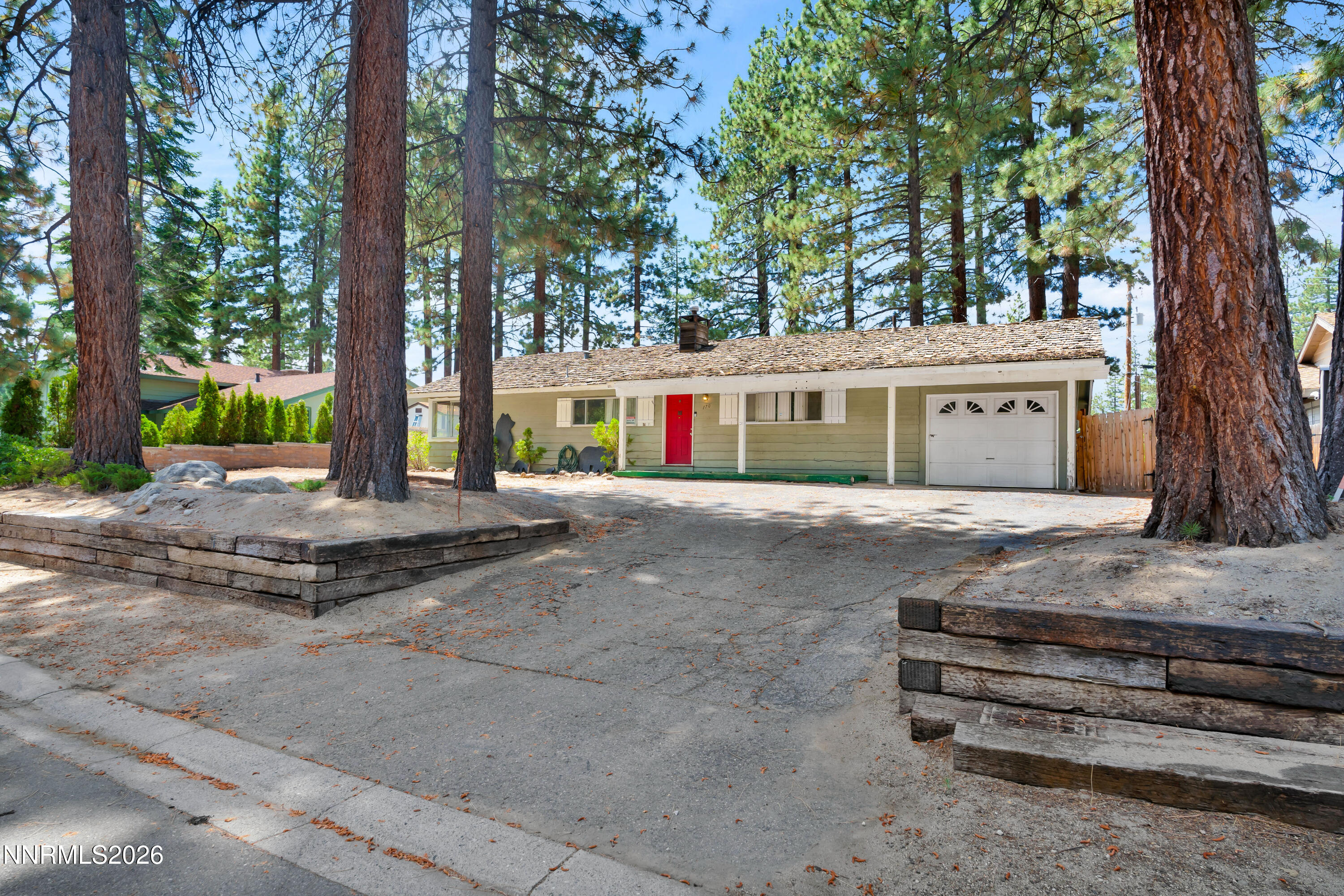 170 Pine Ridge Drive Property Photo 4