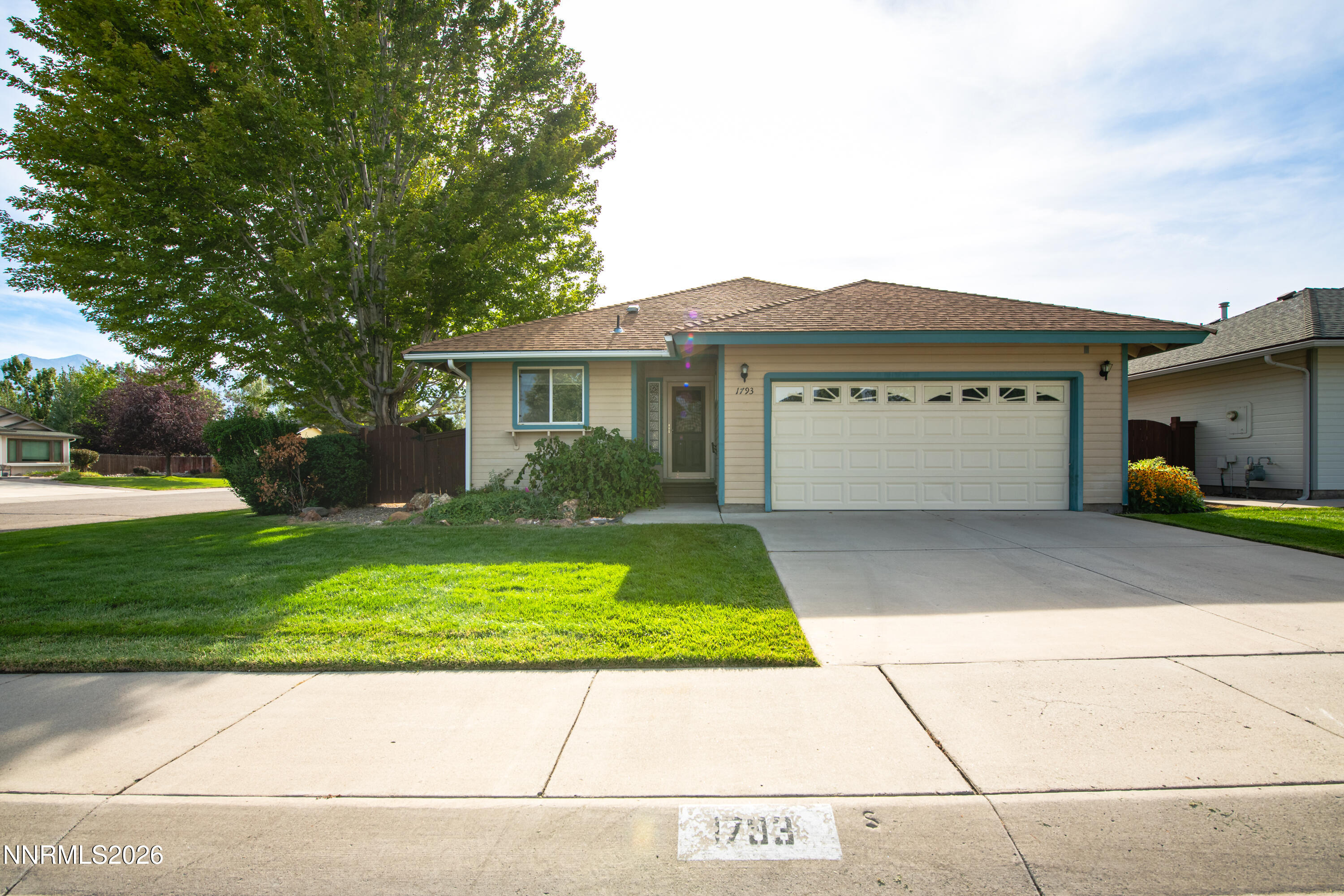 1793 Mahogany Circle Property Photo 2