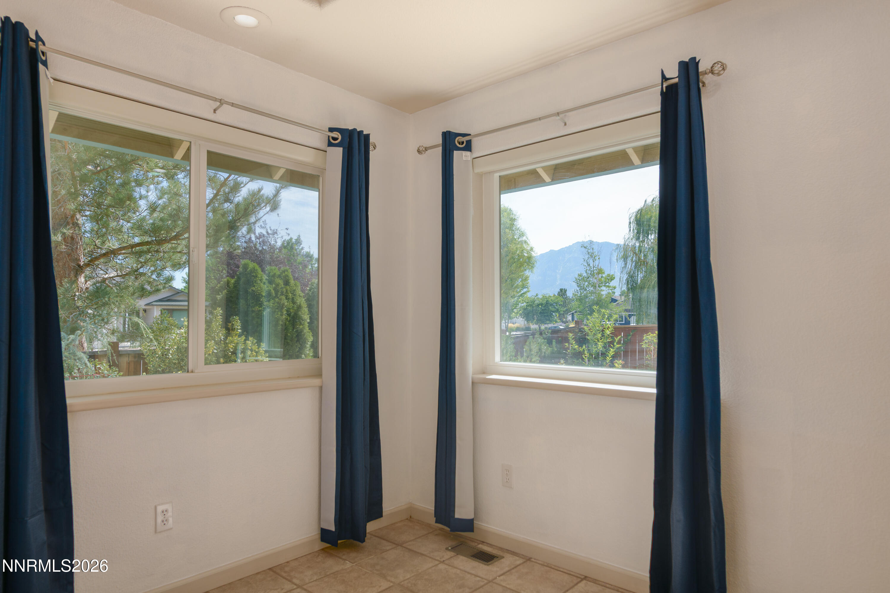 1793 Mahogany Circle Property Photo 8