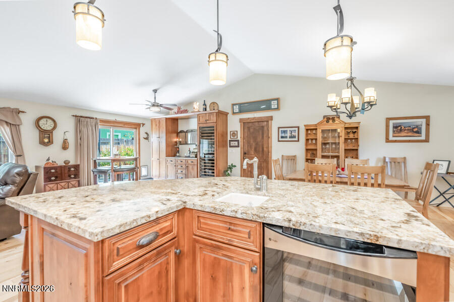 12405 Creek Crest Drive Property Photo 11