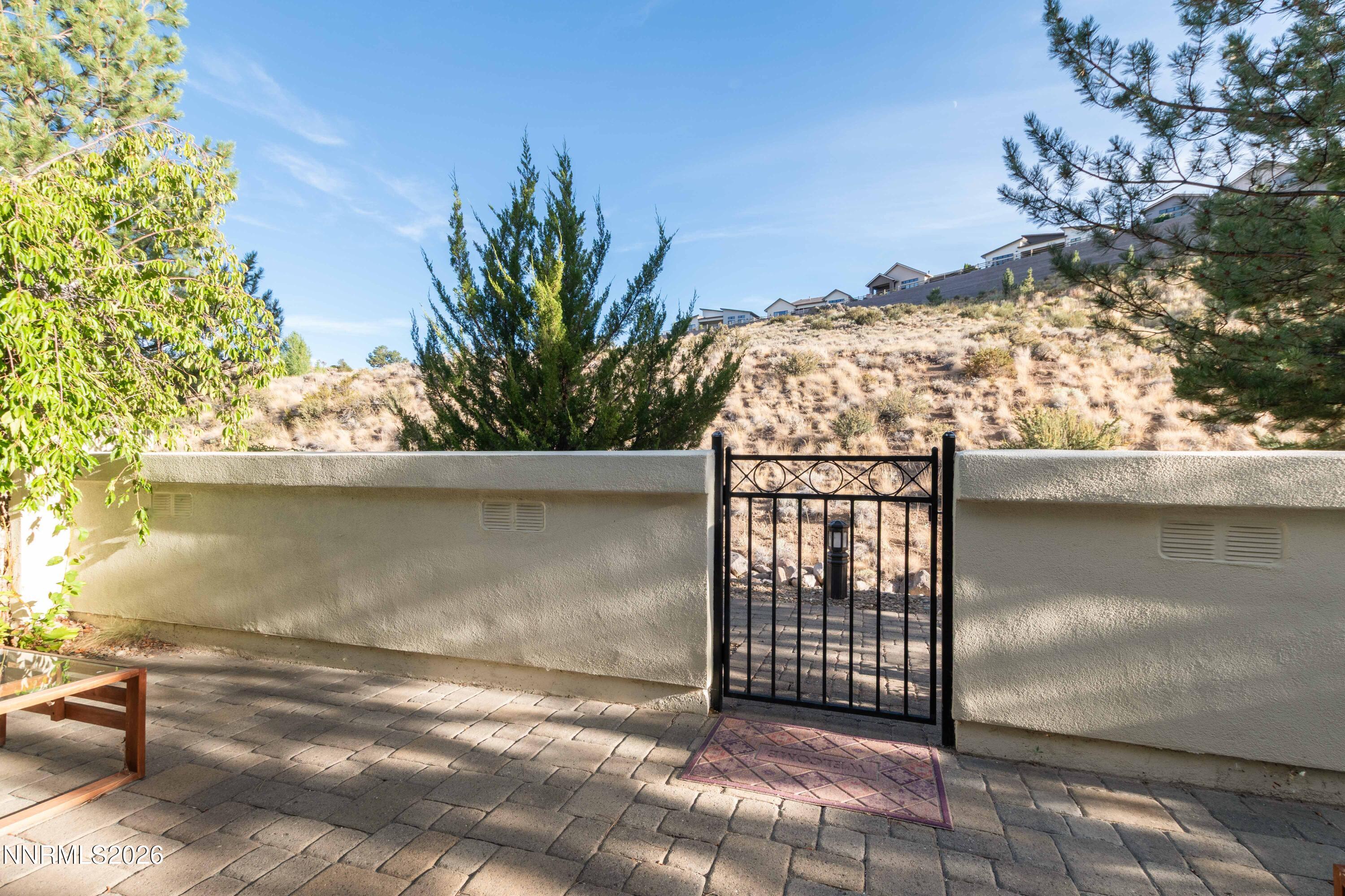 7640 Stone Bluff Way Property Photo 4