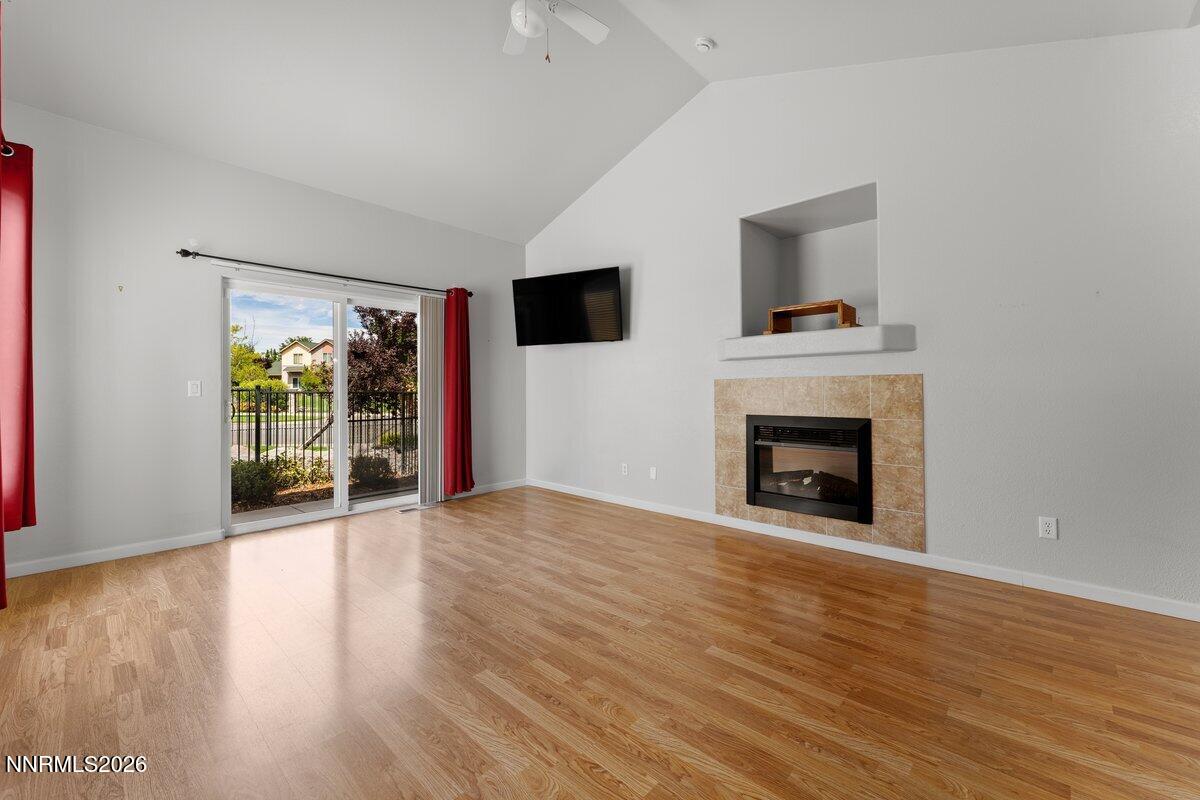 5627 Crescent Hill Way Property Photo 5