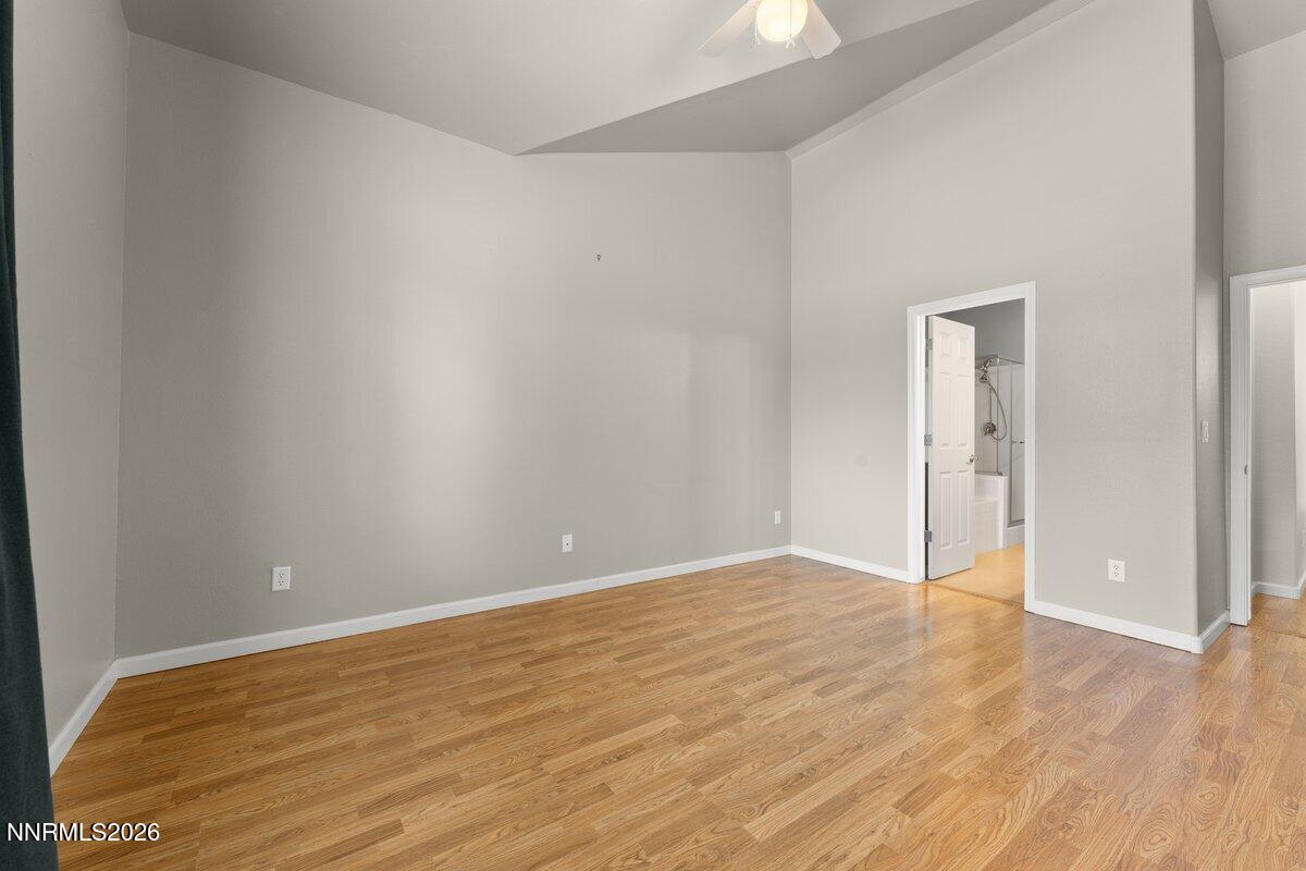 5627 Crescent Hill Way Property Photo 15