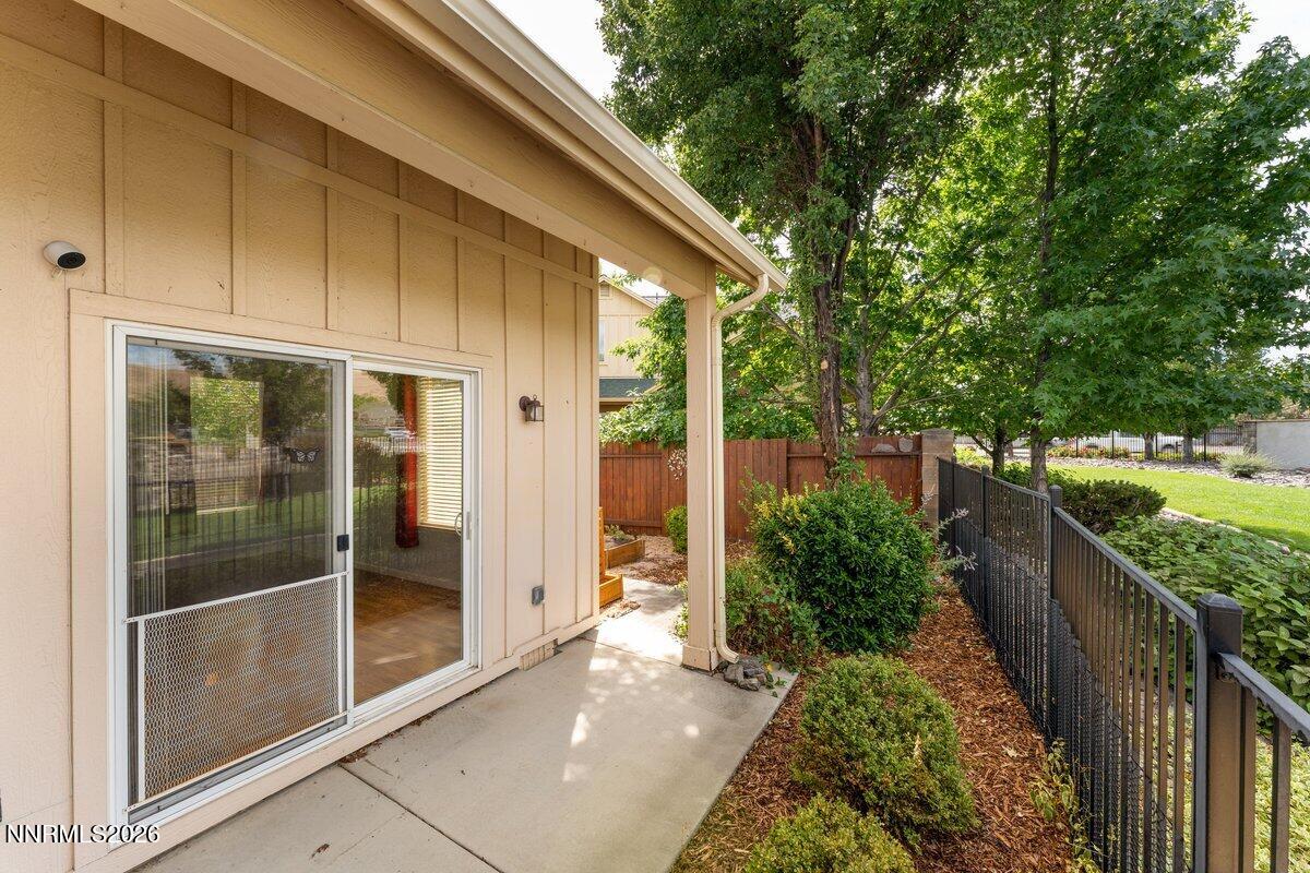 5627 Crescent Hill Way Property Photo 23