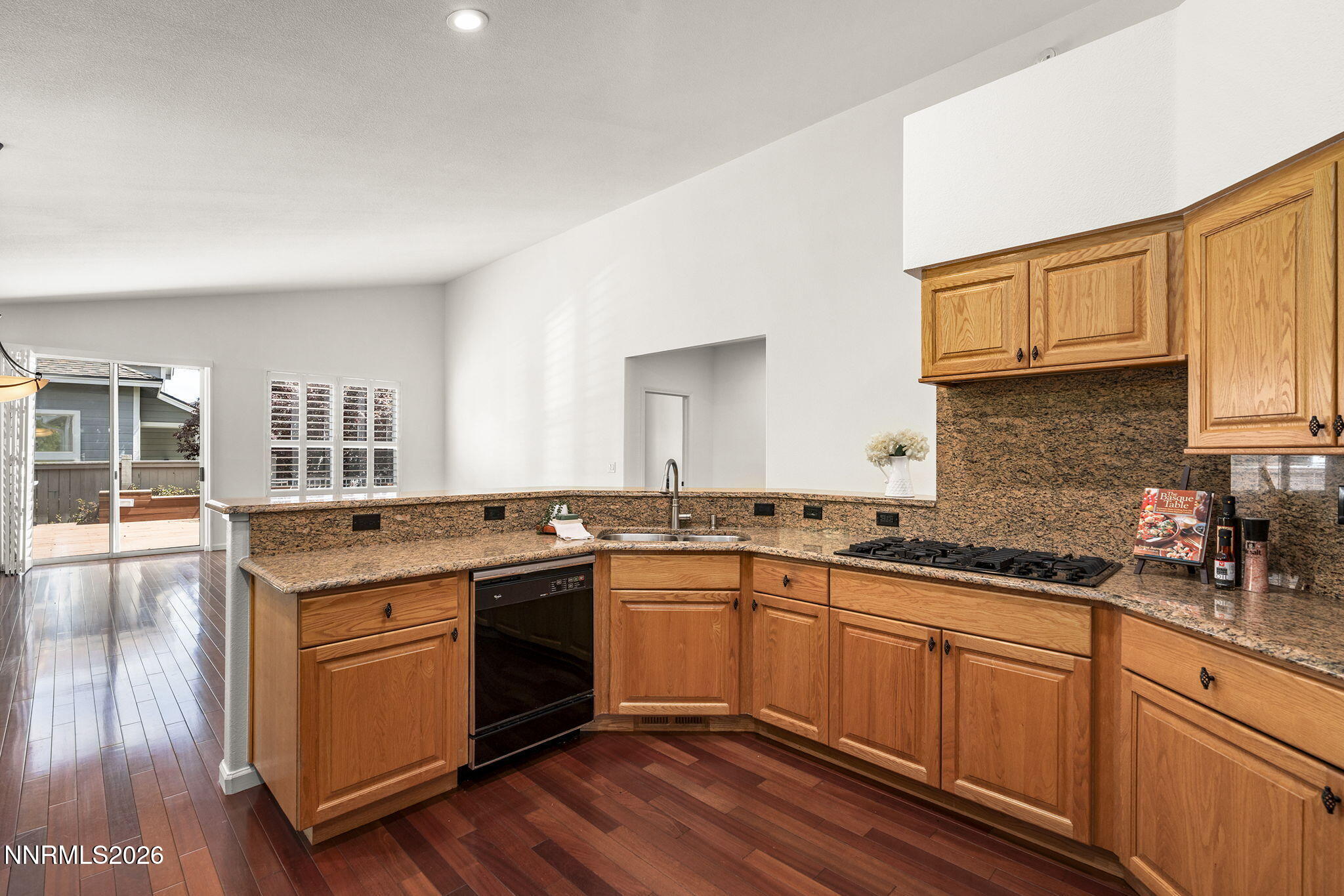 6162 Carriage House Way Property Photo 11