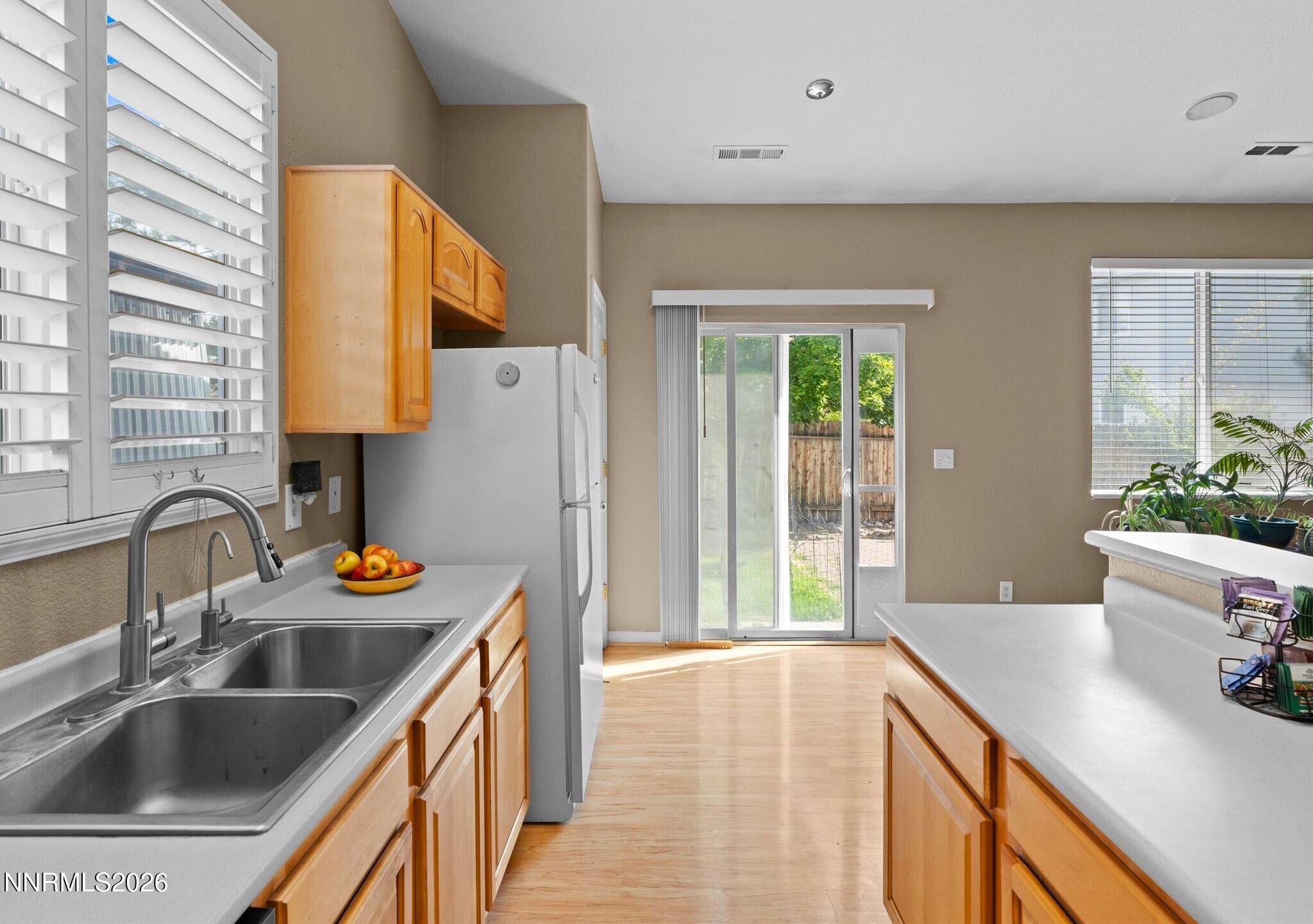 9275 Rising Moon Drive Property Photo 11