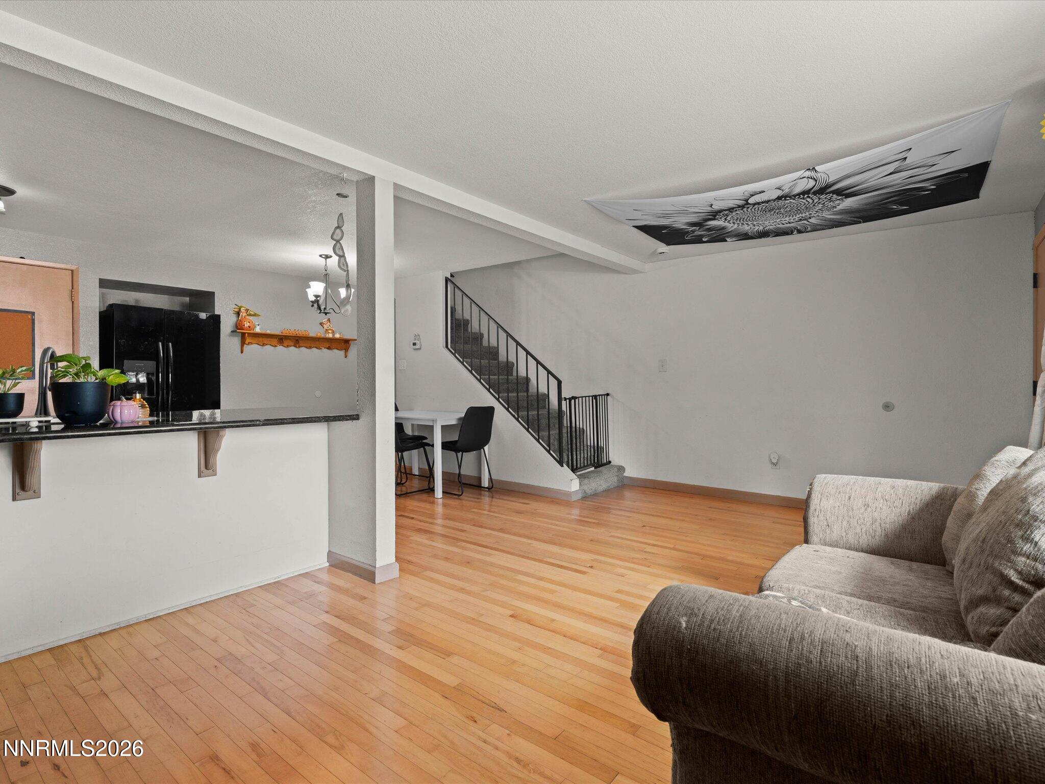 300 Allouette Way Unit 2 Property Photo 6