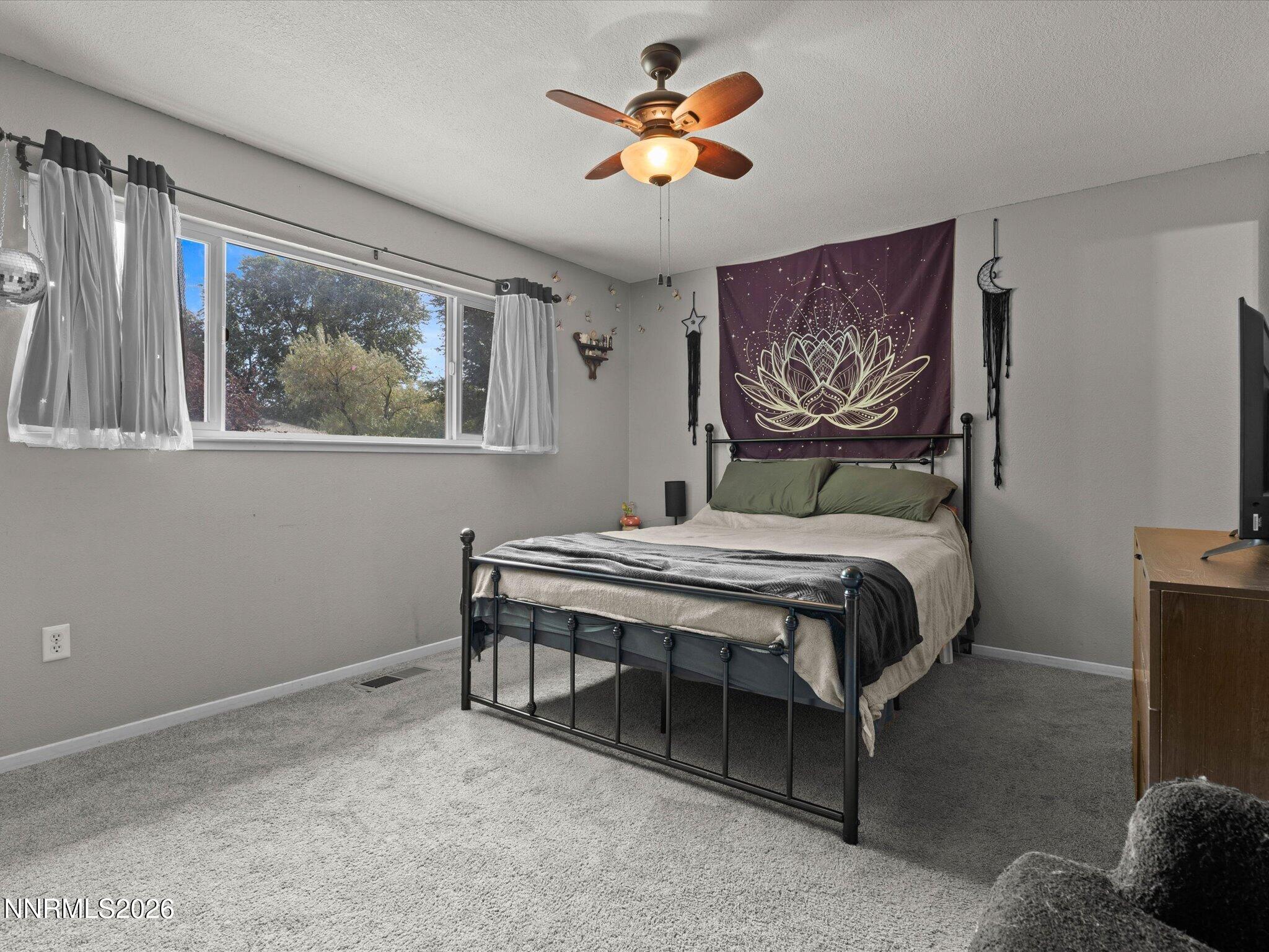 300 Allouette Way Unit 2 Property Photo 11