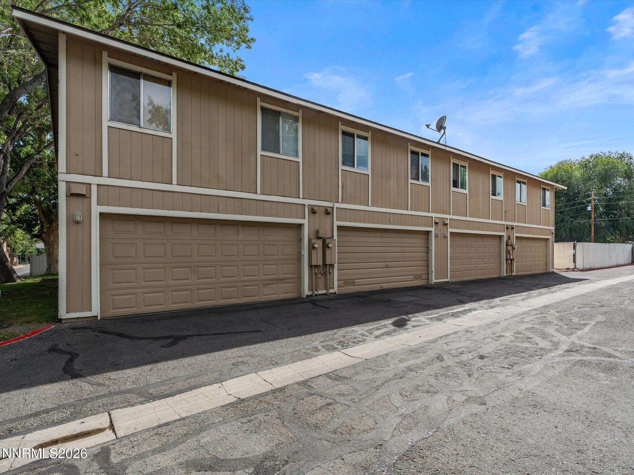 300 Allouette Way Unit 2 Property Photo 17
