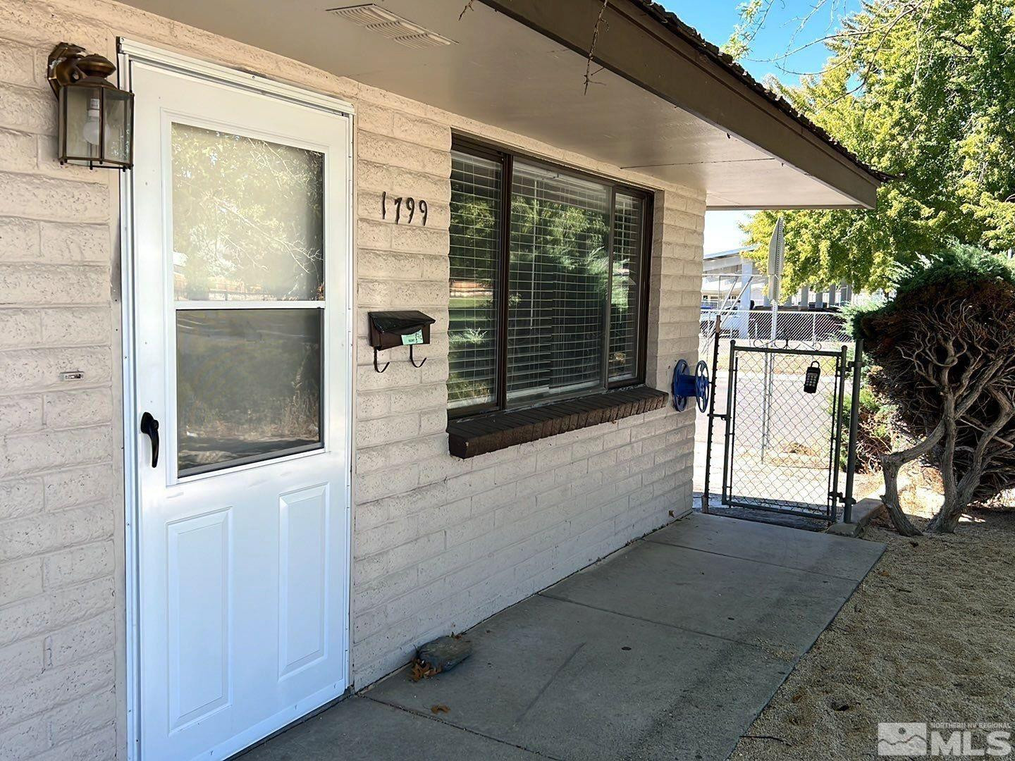 1799 York Way Property Photo 2