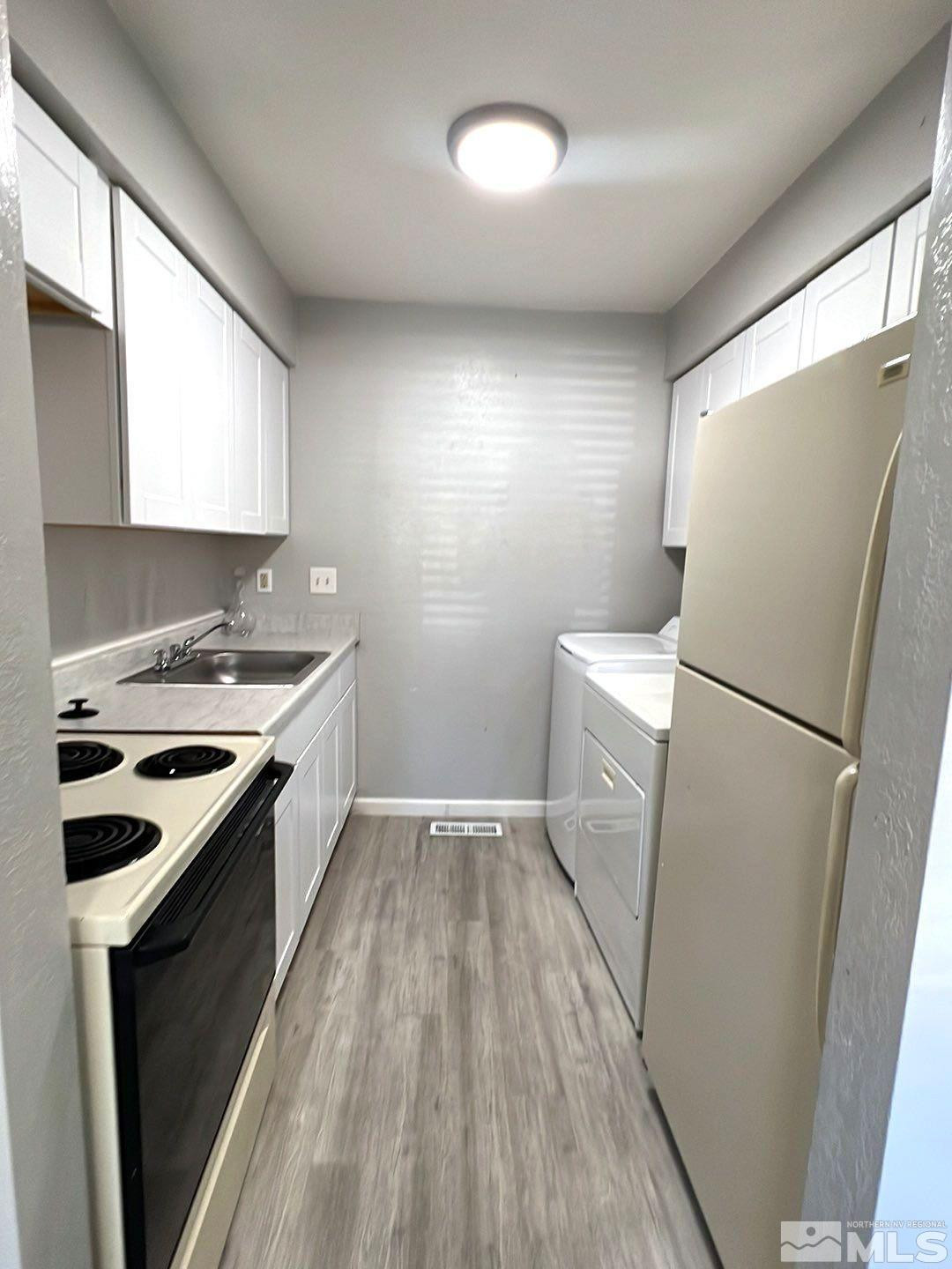 1799 York Way Property Photo 8
