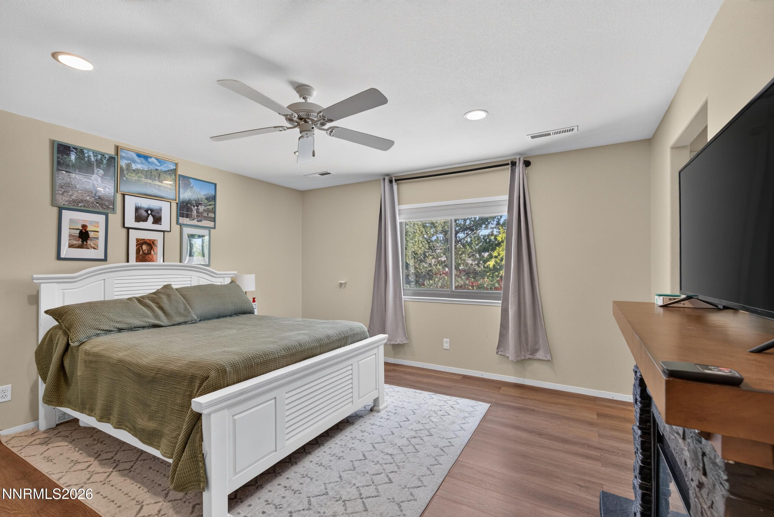 5440 Montego Court Property Photo 10