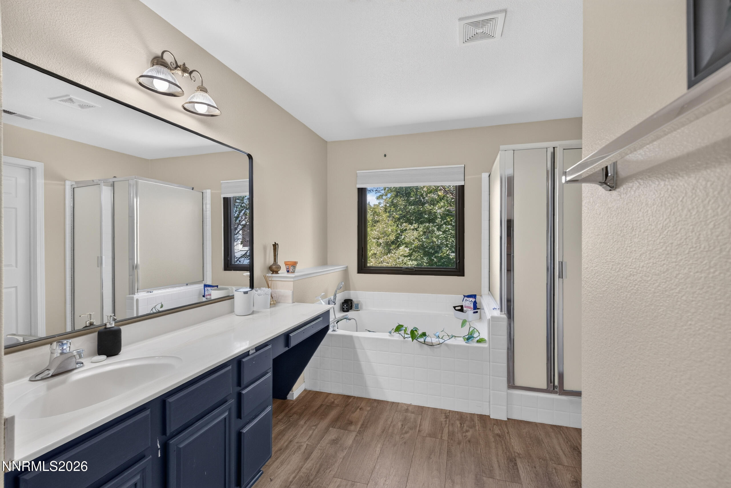 5440 Montego Court Property Photo 12