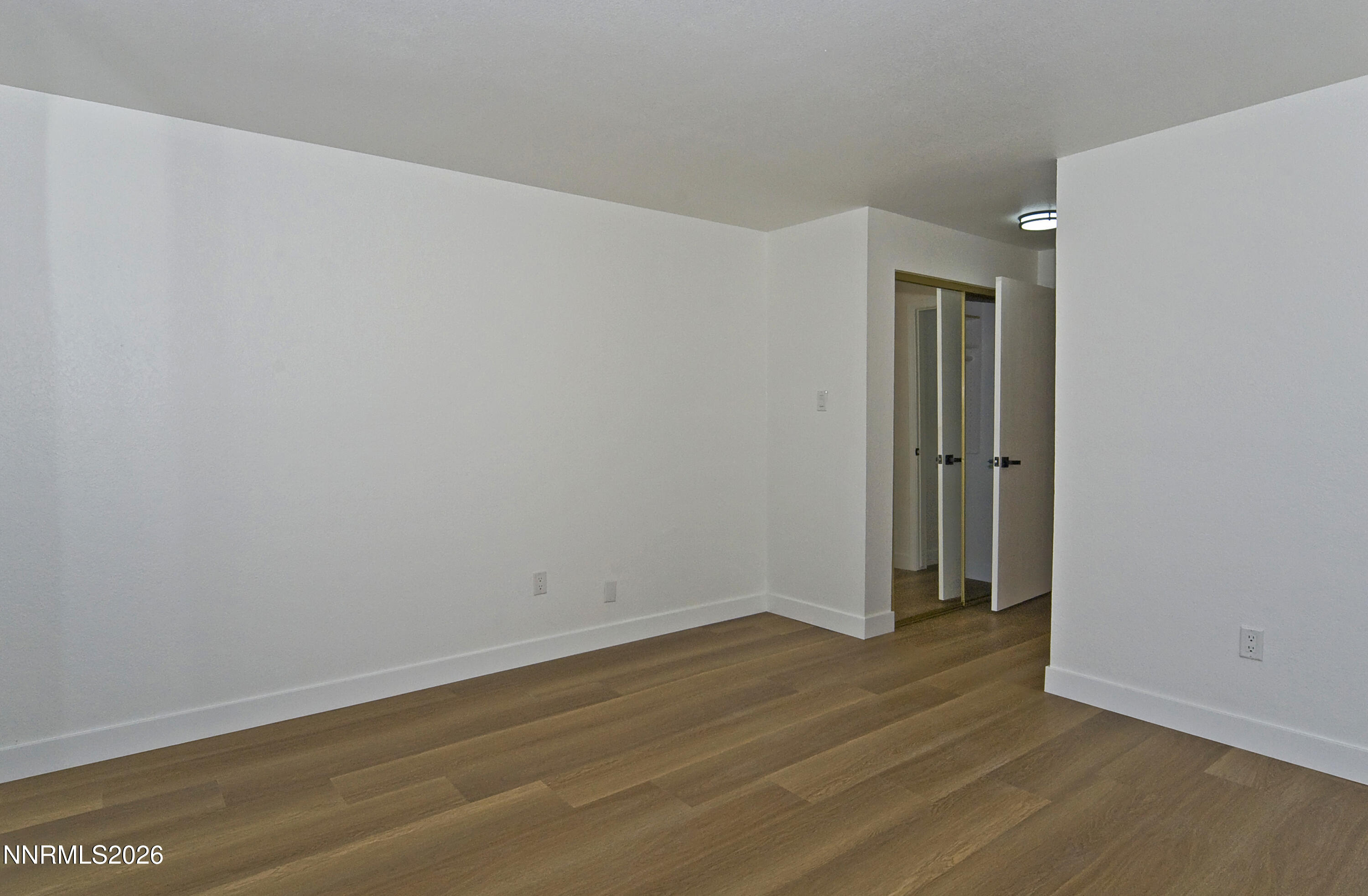 172 Lake Glen Drive Property Photo 23